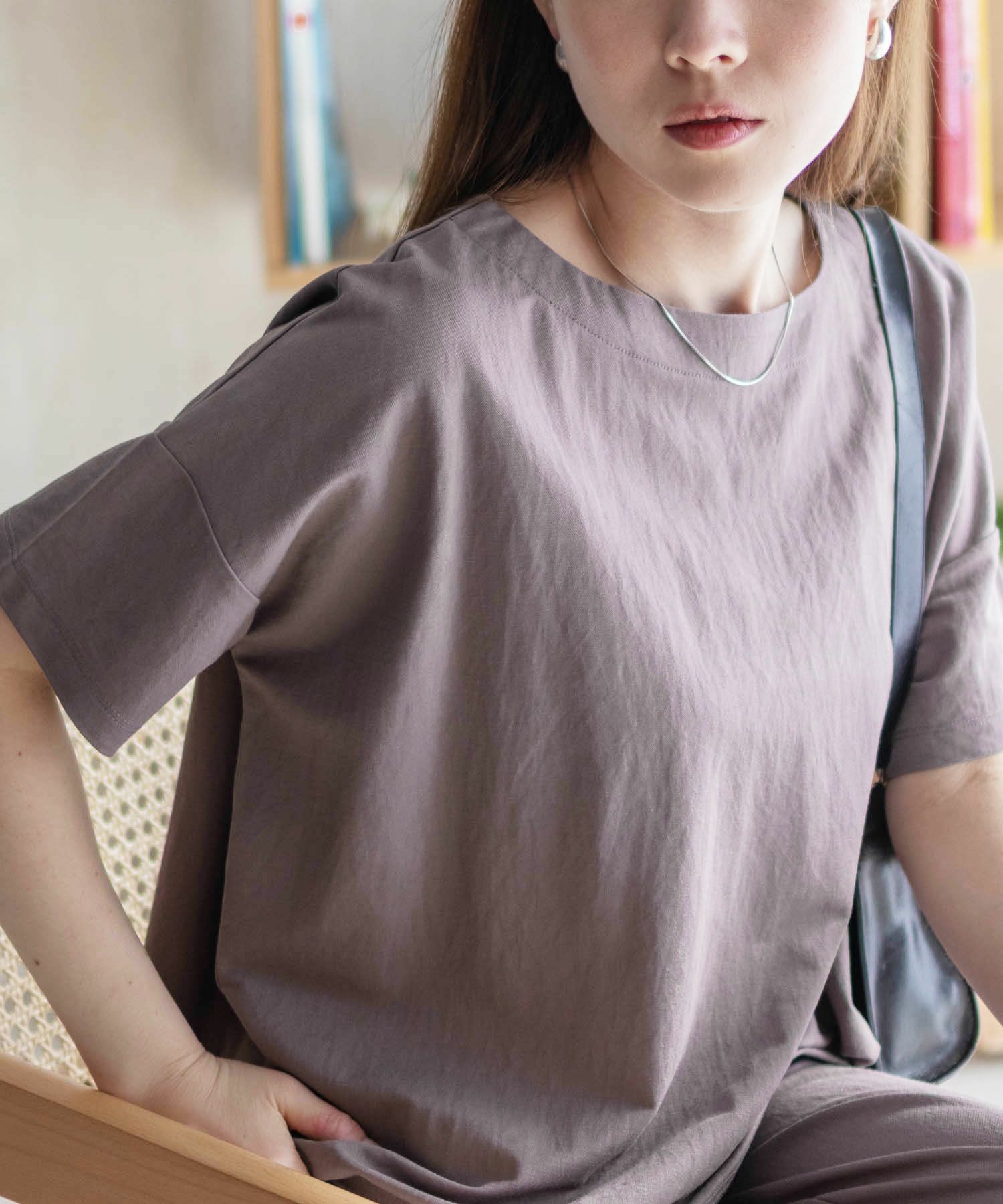 nAvy SARARI レギュラーTシャツ レディース ネコポス 対応商品