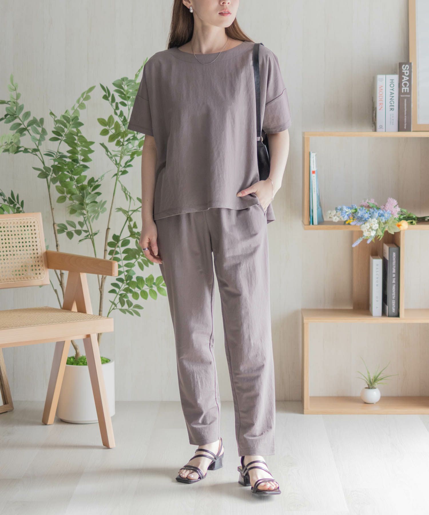 nAvy SARARI  レギュラーTシャツ レディース メール便 対応商品商品サムネイル-22