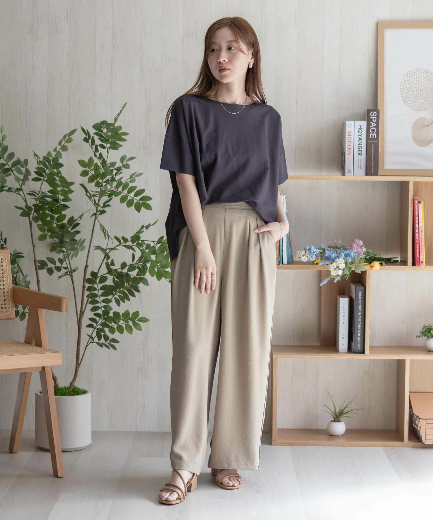 nAvy SARARI レギュラーTシャツ レディース ネコポス 対応商品