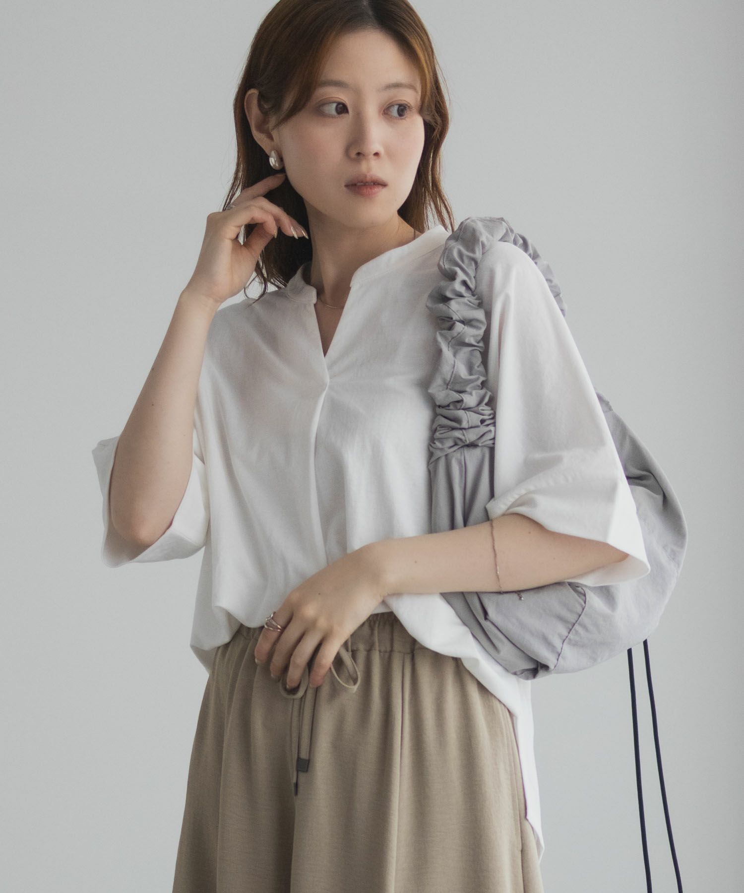 nAvy SARARI  スキッパー5分袖ブラウス レディース商品画像-5