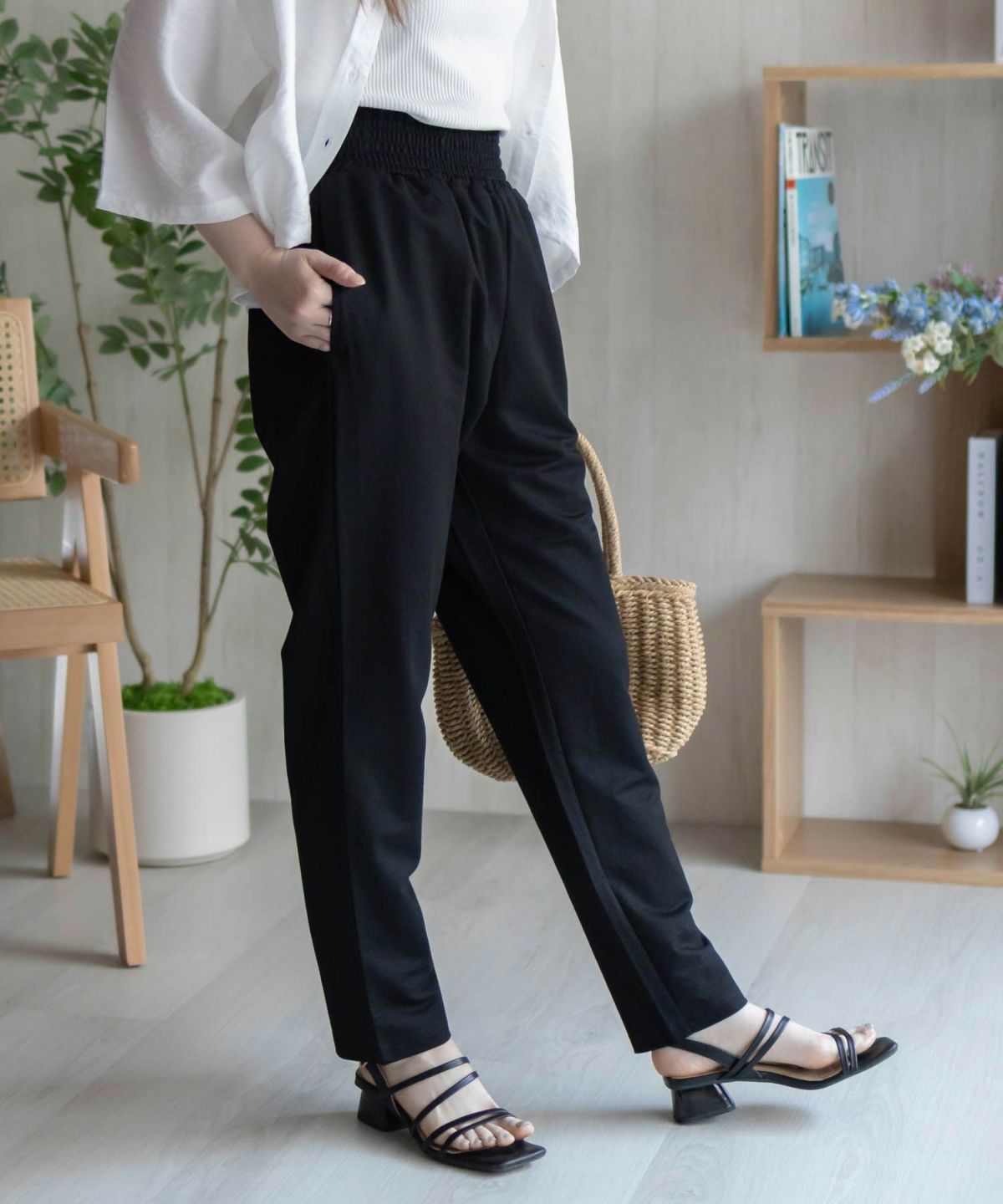 nAvy SARARI テーパードパンツ レディース