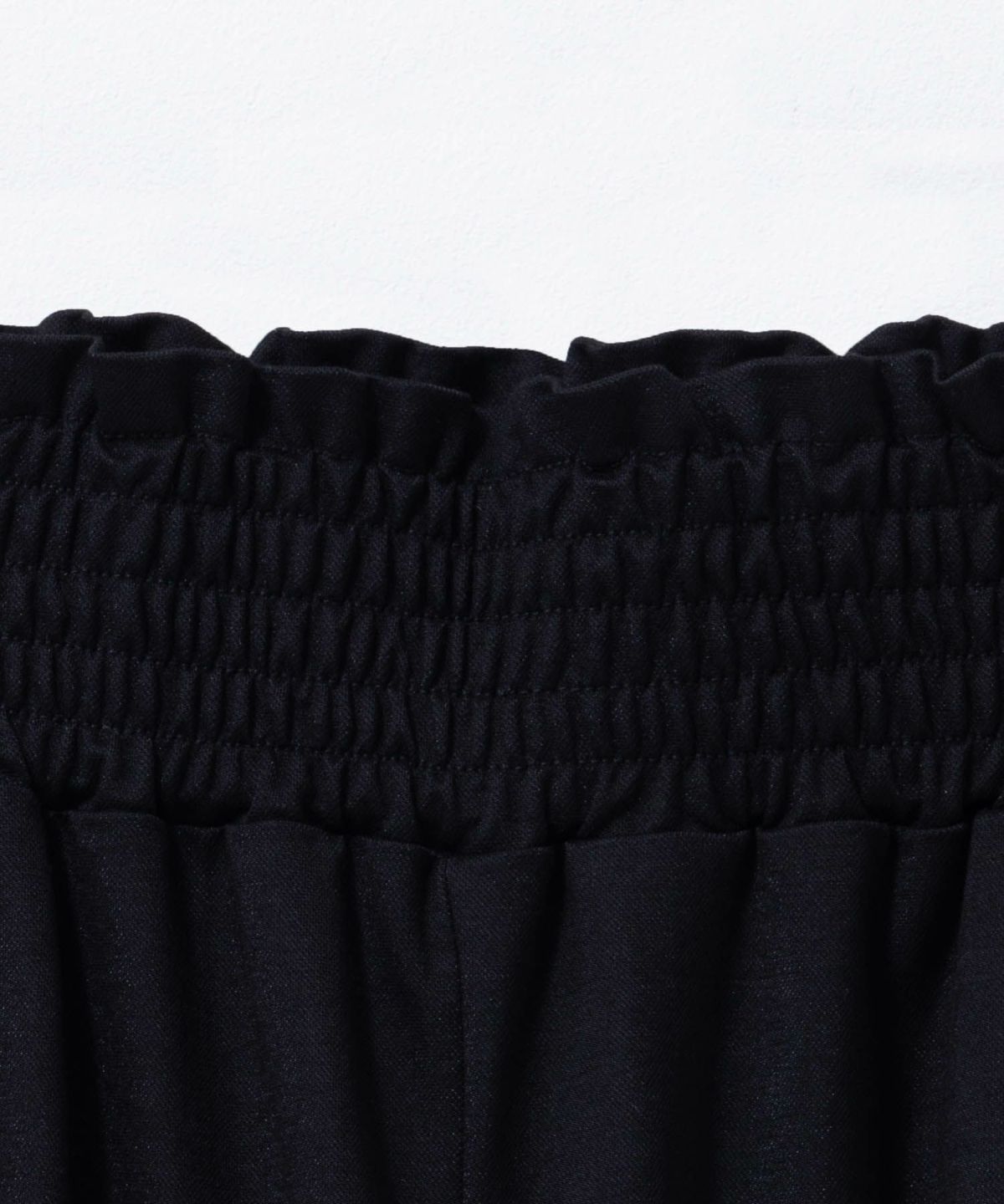 nAvy SARARI テーパードパンツ レディース