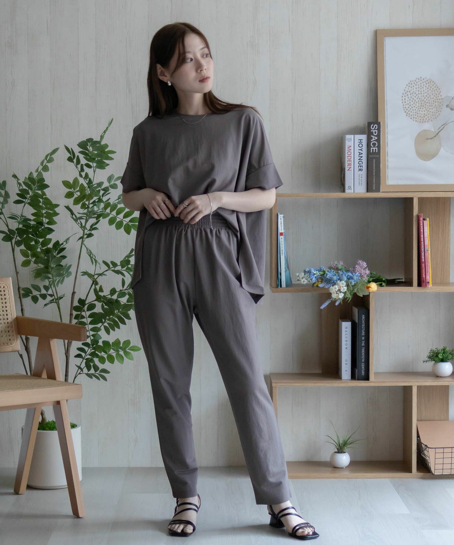 nAvy SARARI テーパードパンツ レディース