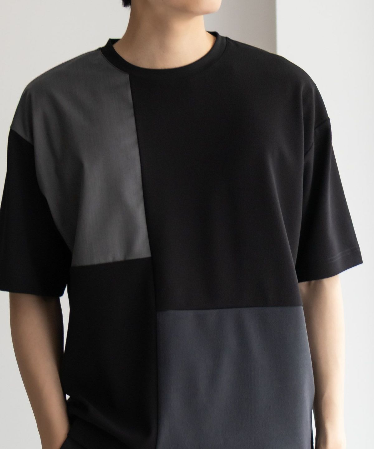 URBAN COLLECTION カットジョーゼット 布帛パネル切替テーパードTシャツ メンズ ネコポス 対応商品