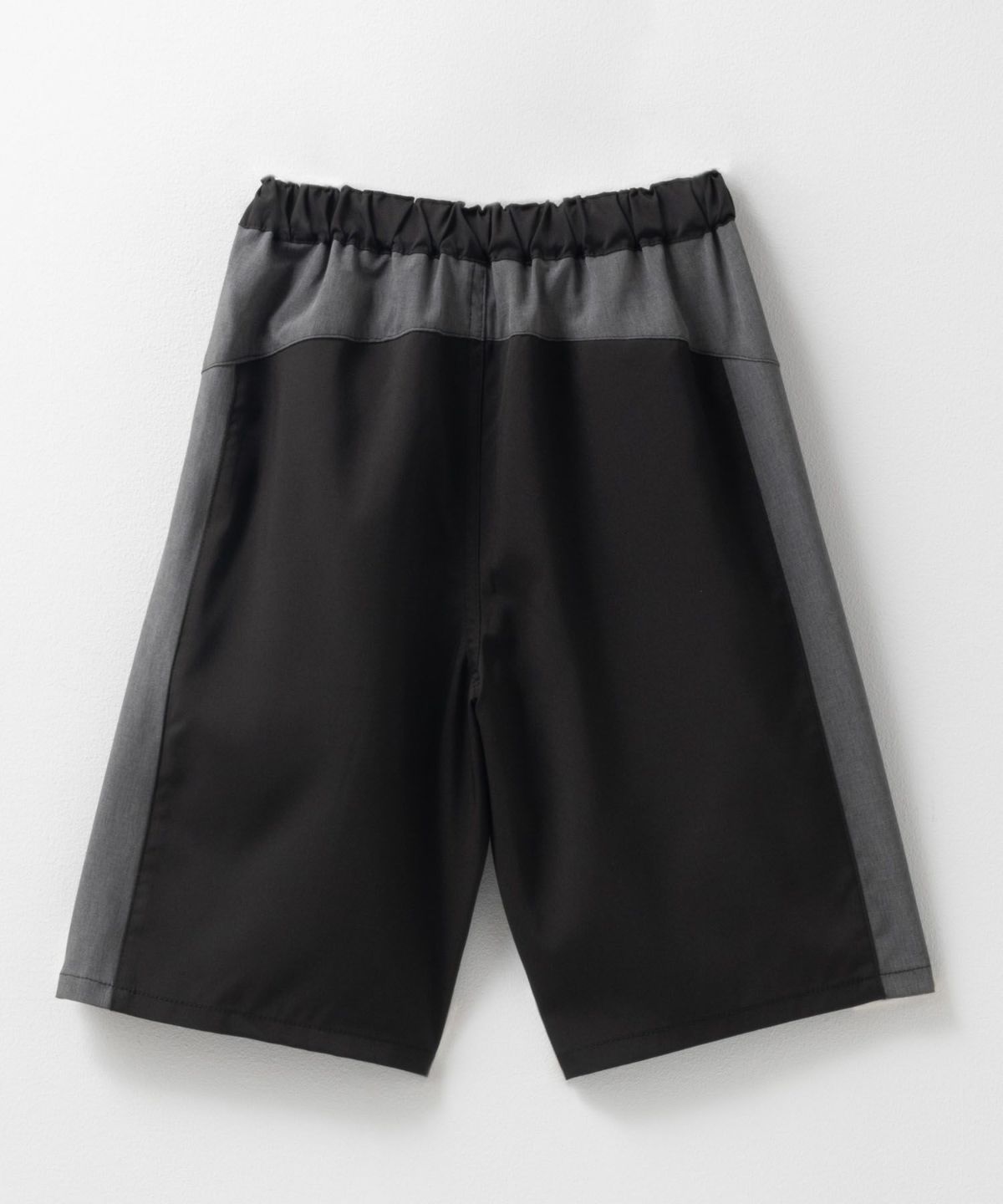 NAVY SARARI ギアショートパンツ キッズ