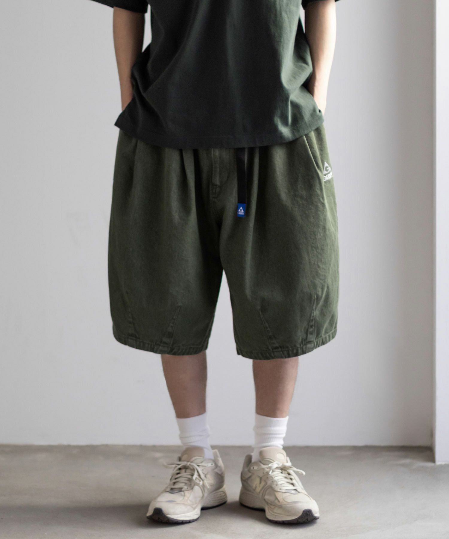 【WEB限定】GERRY タックワイドショートパンツ メンズ