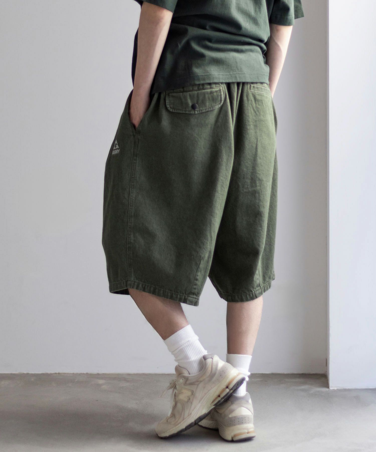 【WEB限定】GERRY タックワイドショートパンツ メンズ