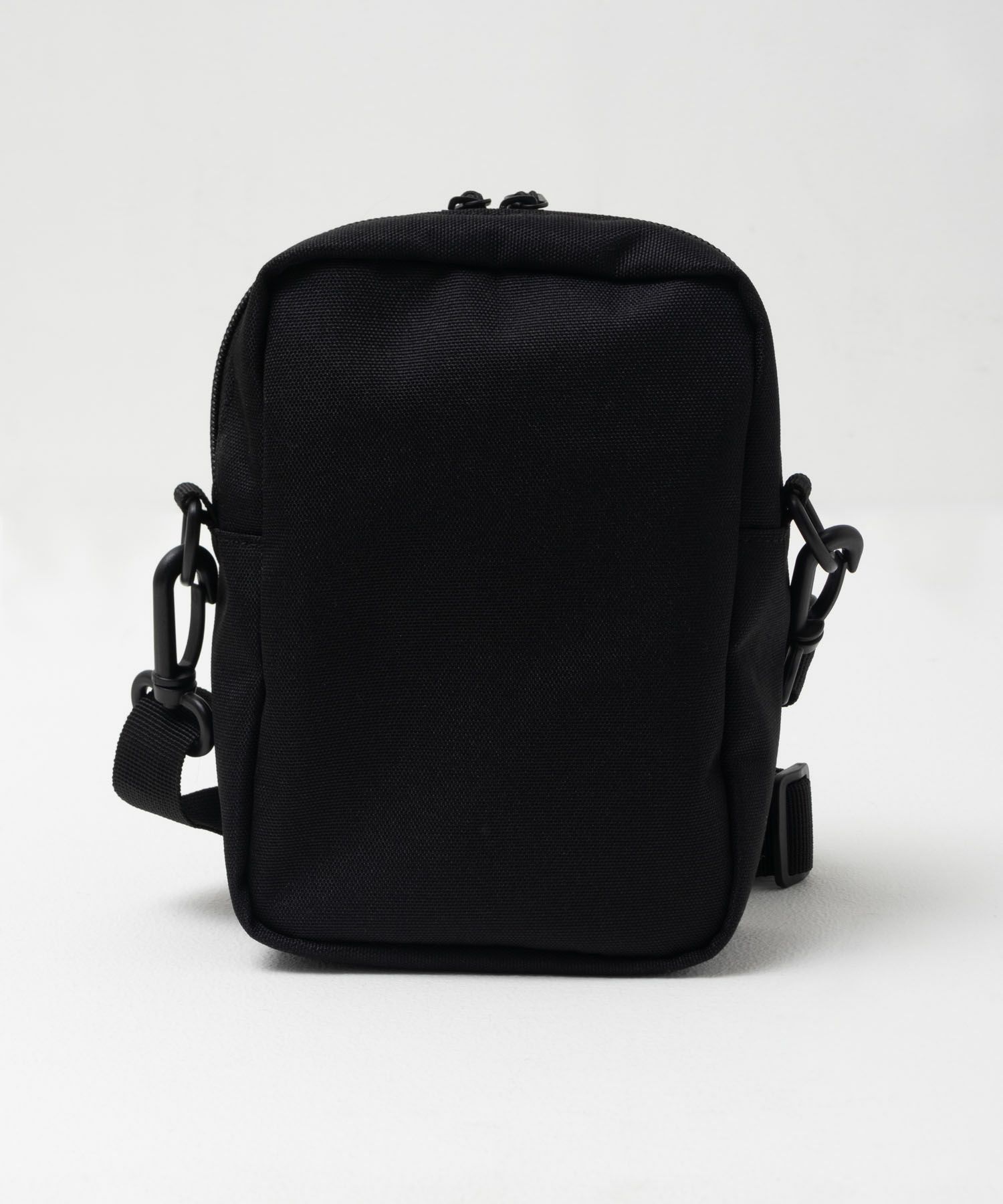 umbro ミニショルダーバッグ メンズ