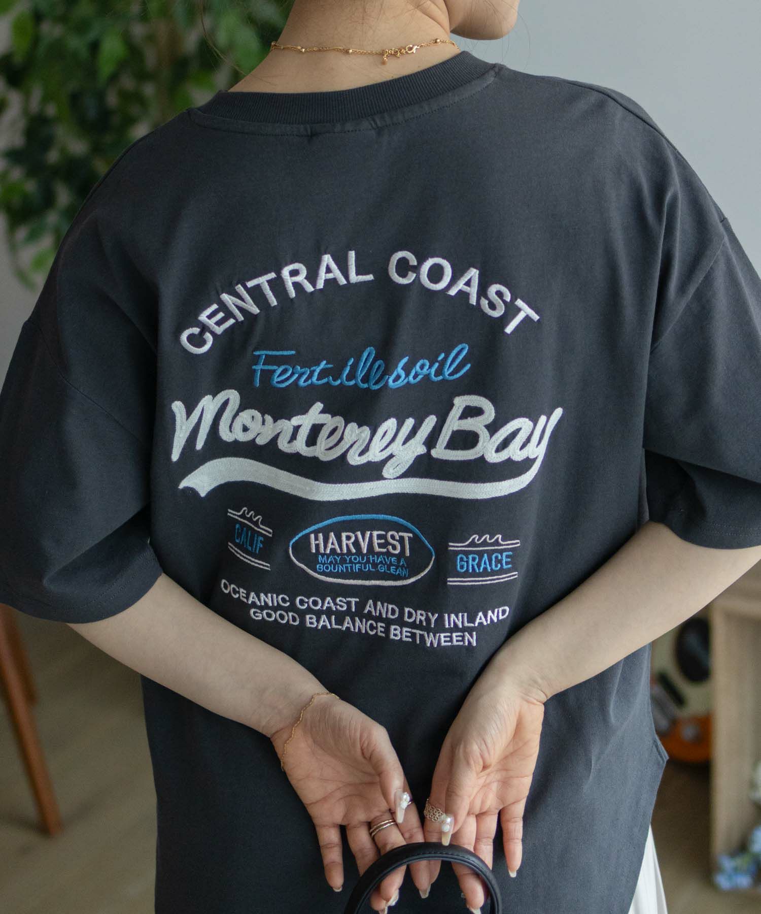 UNDERWRAPS  ビッグ刺繍ラウンドTシャツ レディース メール便 対応商品商品サムネイル-14