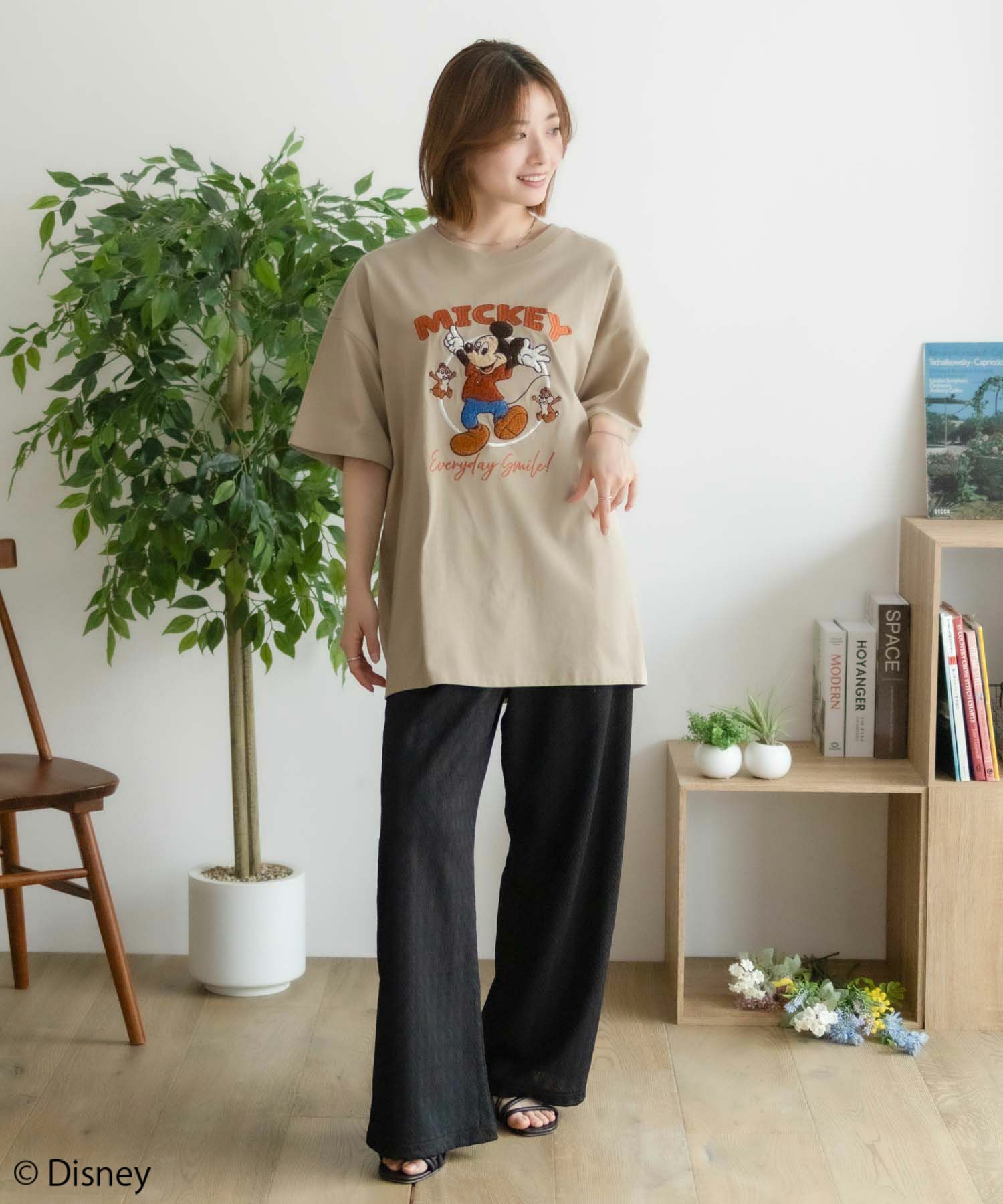 Disney ミッキーマウス チップ＆デール / サガラ刺繍Tシャツ レディース ネコポス 対応商品