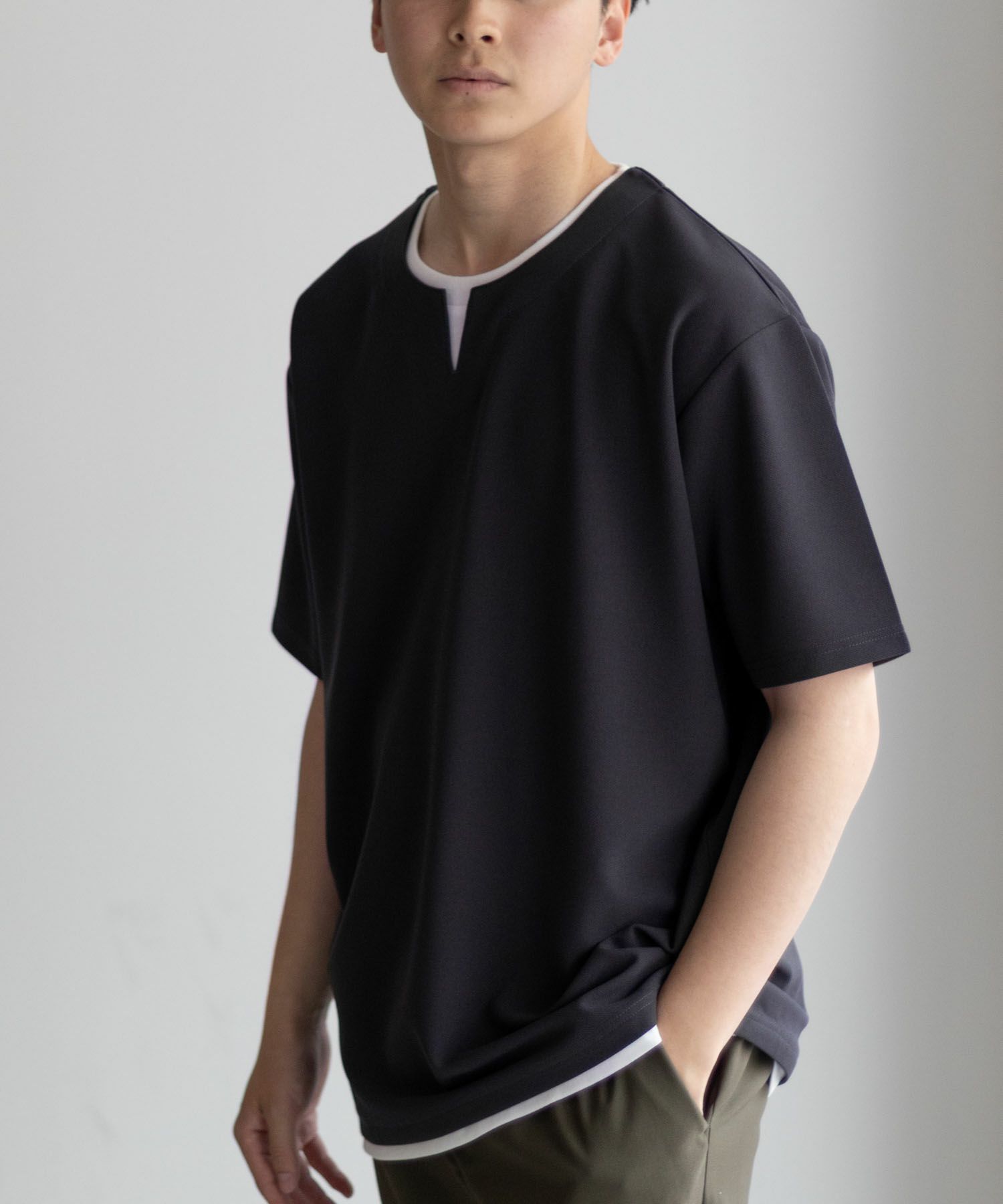 NAVY SARARI  接触冷感 キーネックフェイクレイヤードTシャツ メンズ メール便 対応商品商品画像-11