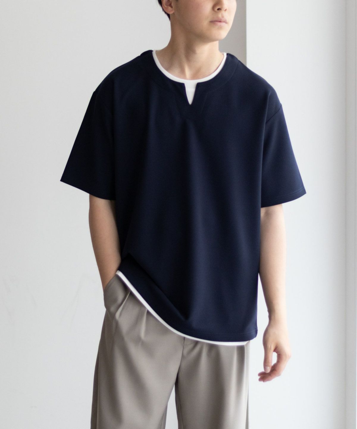 NAVY SARARI 接触冷感 キーネックフェイクレイヤードTシャツ メンズ ネコポス 対応商品