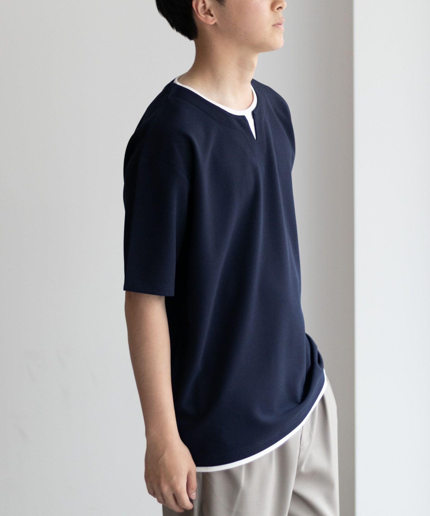 NAVY SARARI 接触冷感 キーネックフェイクレイヤードTシャツ メンズ ネコポス 対応商品