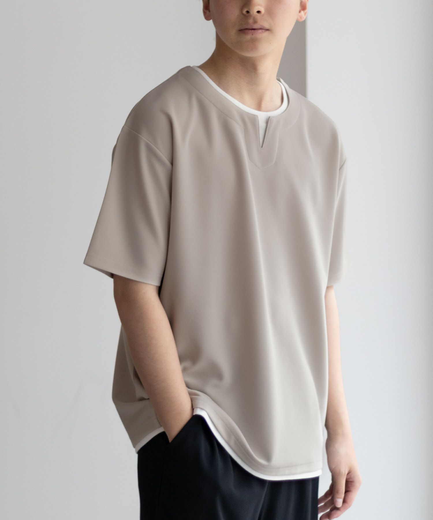 NAVY SARARI 接触冷感 キーネックフェイクレイヤードTシャツ メンズ ネコポス 対応商品