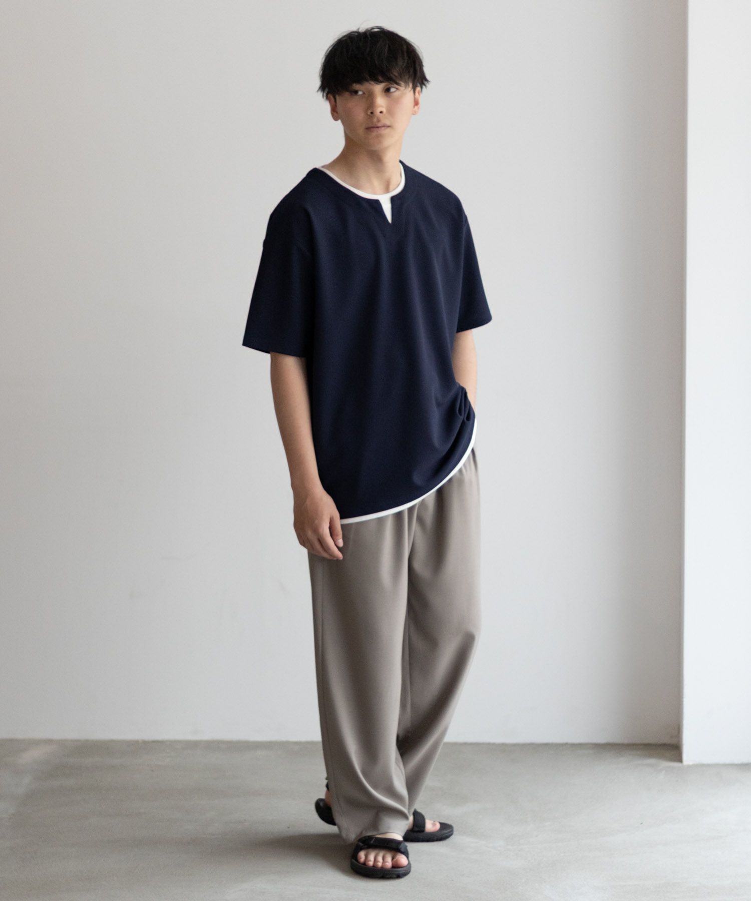 NAVY SARARI 接触冷感 キーネックフェイクレイヤードTシャツ メンズ ネコポス 対応商品