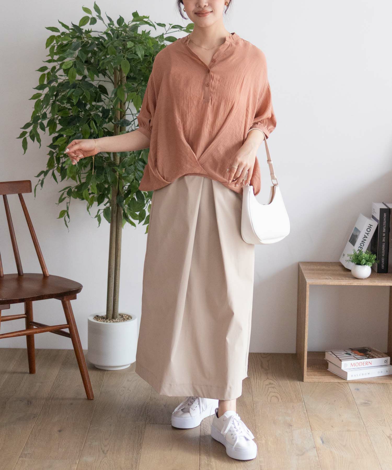 nAvy 裾タックスキッパーブラウス レディース