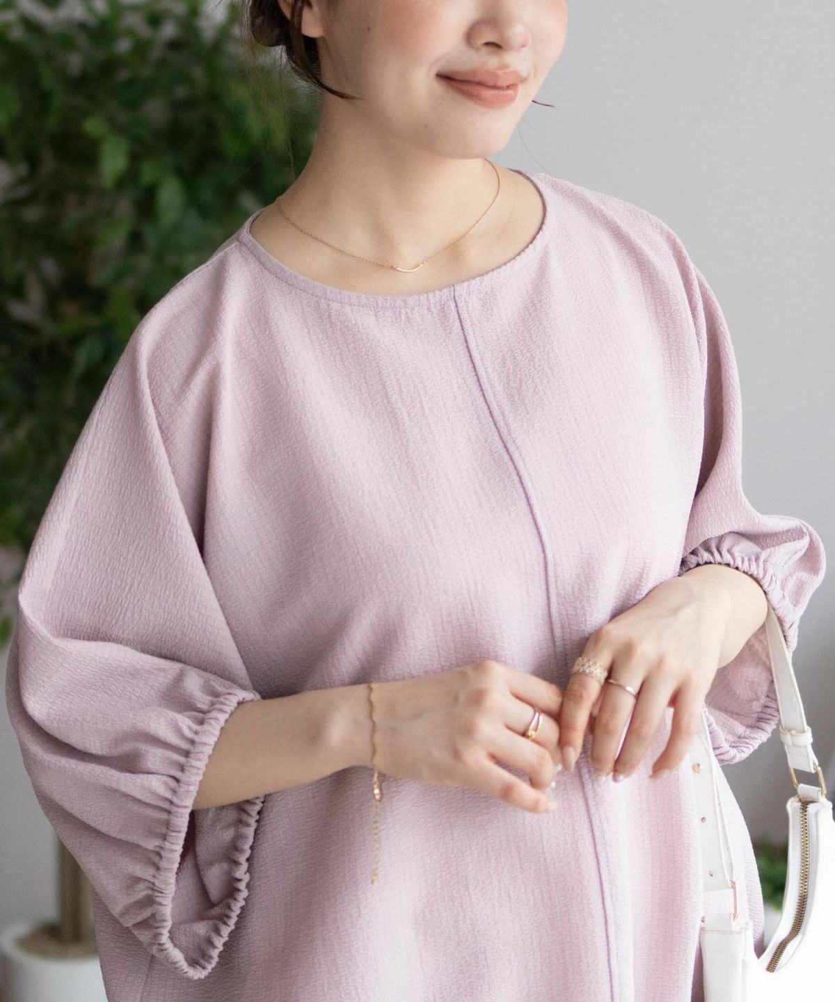 nAvy 裾サイドシャーリングブラウス レディース