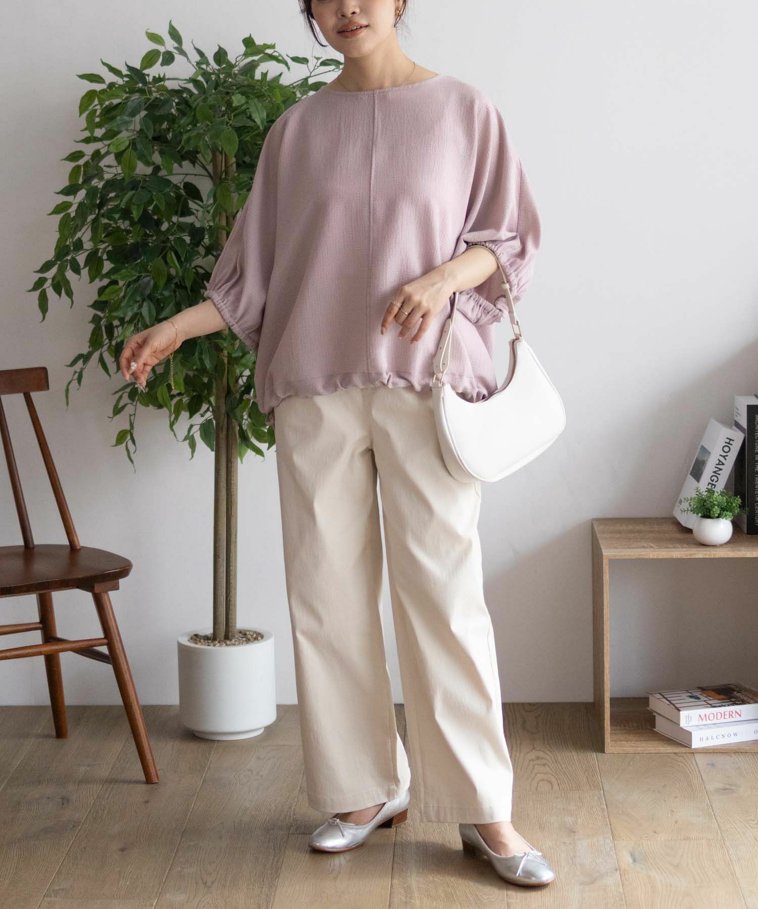 nAvy  裾サイドシャーリングブラウス レディース商品画像-13