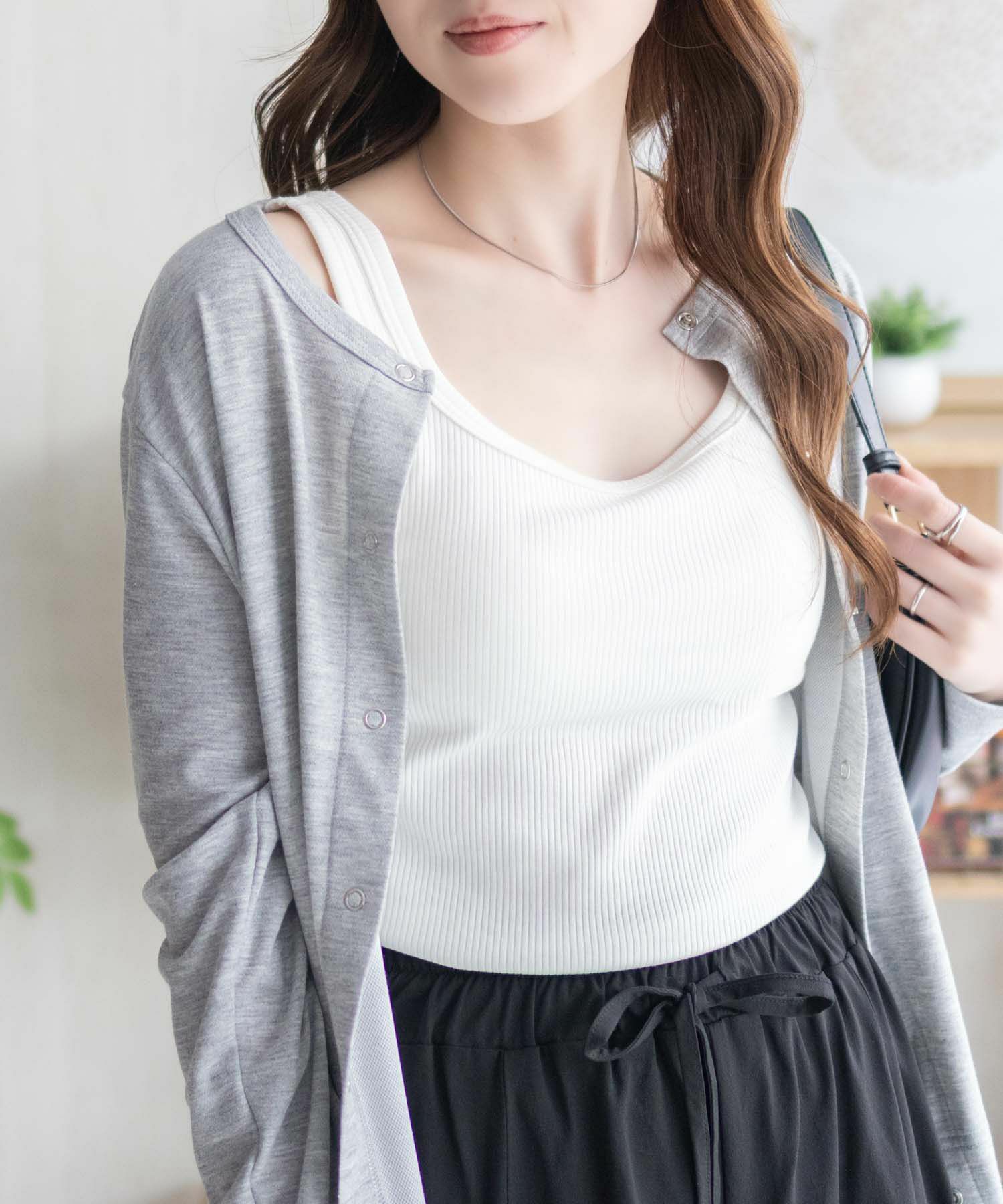 nAvy ハピ楽 カップ付きリブスクエアタンクトップ レディース商品サムネイル-1
