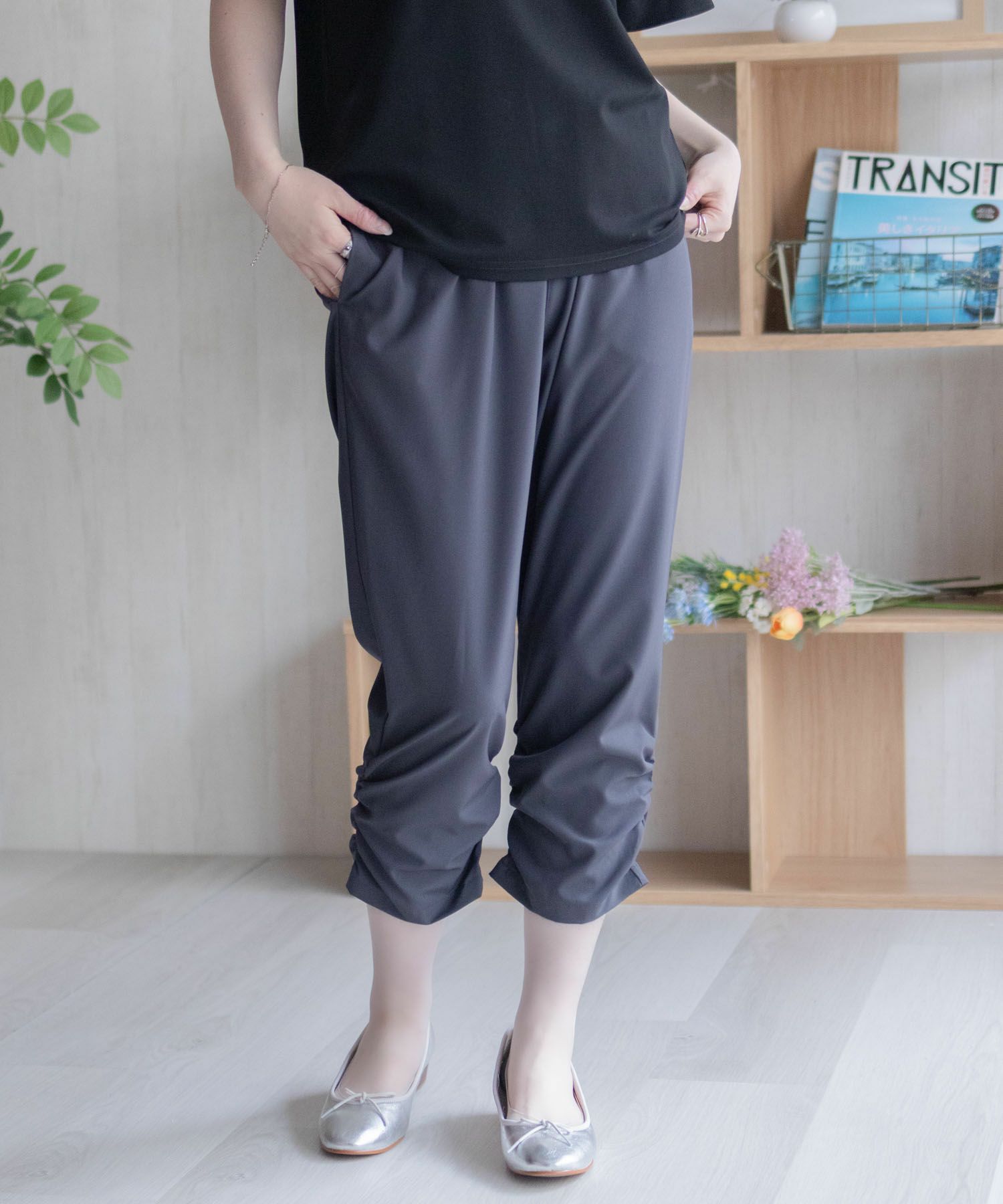 nAvy SARARI  裾シャーリング7分丈パンツ レディース商品画像-12