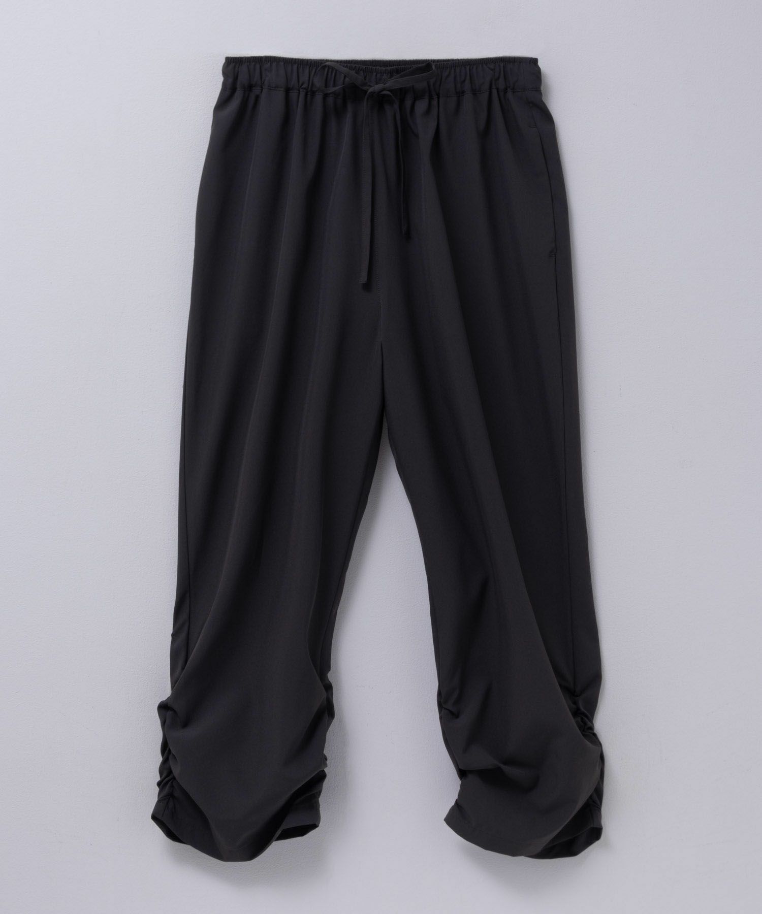 nAvy SARARI  裾シャーリング7分丈パンツ レディース商品画像-23