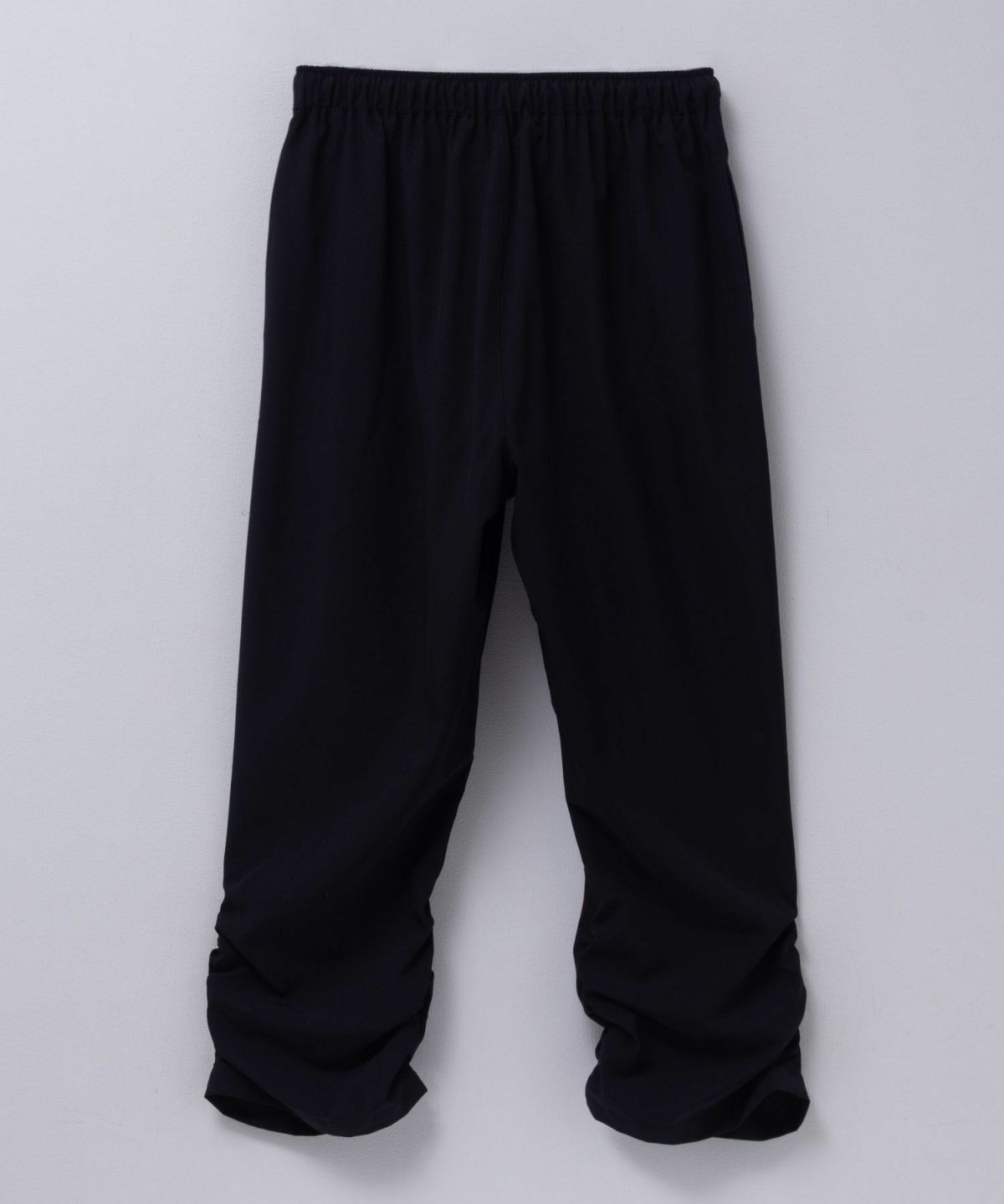 nAvy SARARI 裾シャーリング7分丈パンツ レディース