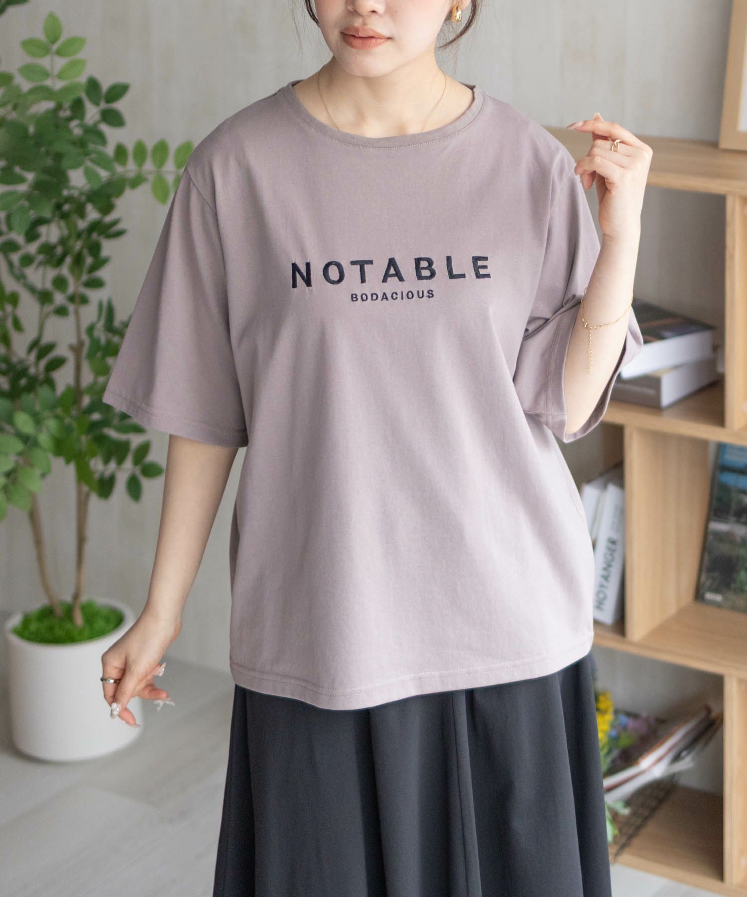 nAvy ロゴ刺繍Tシャツ レディース メール便 対応商品商品サムネイル-15