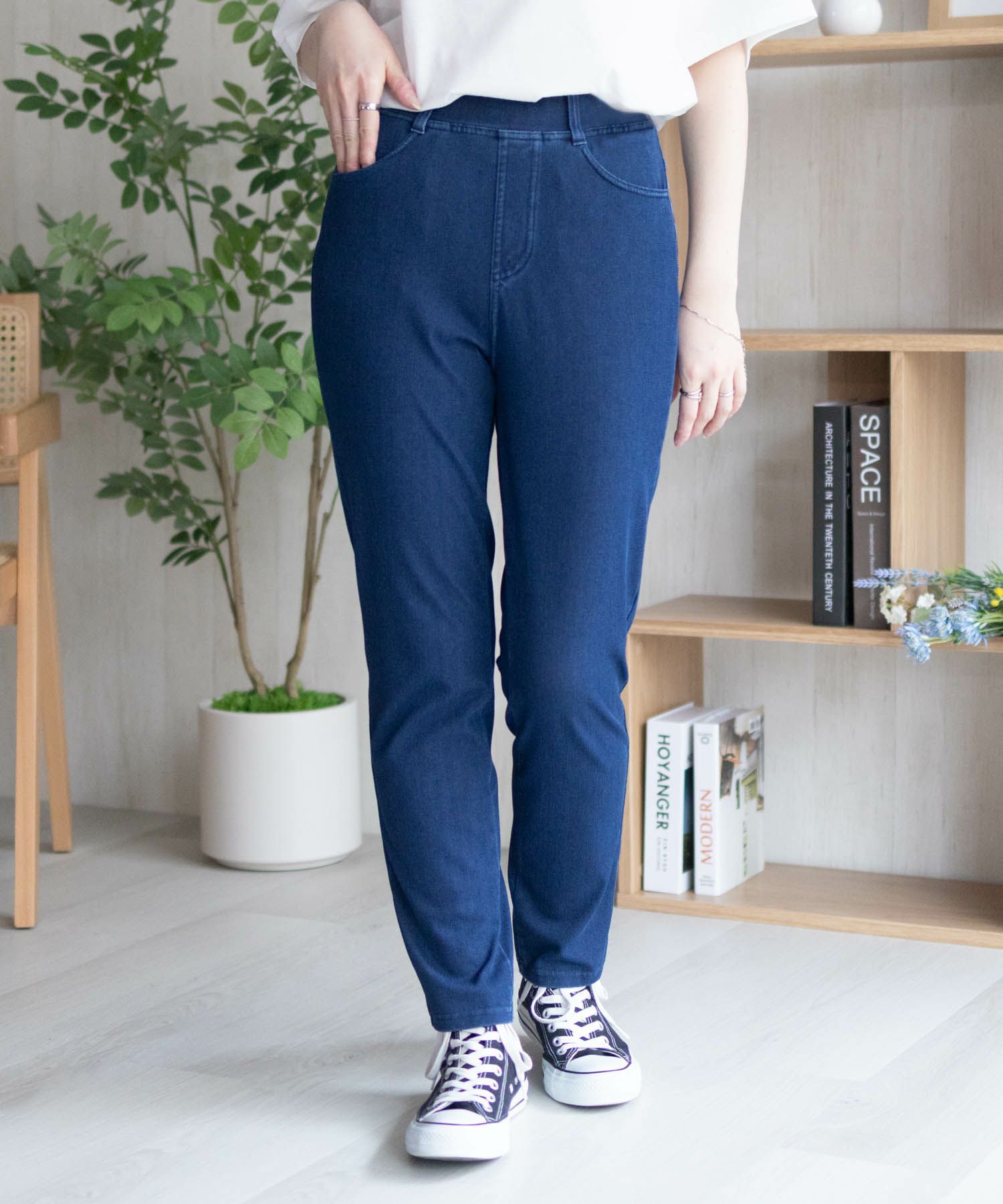 nAvy SARARI  ひんやりフローズンストレートパンツ レディース商品サムネイル-13