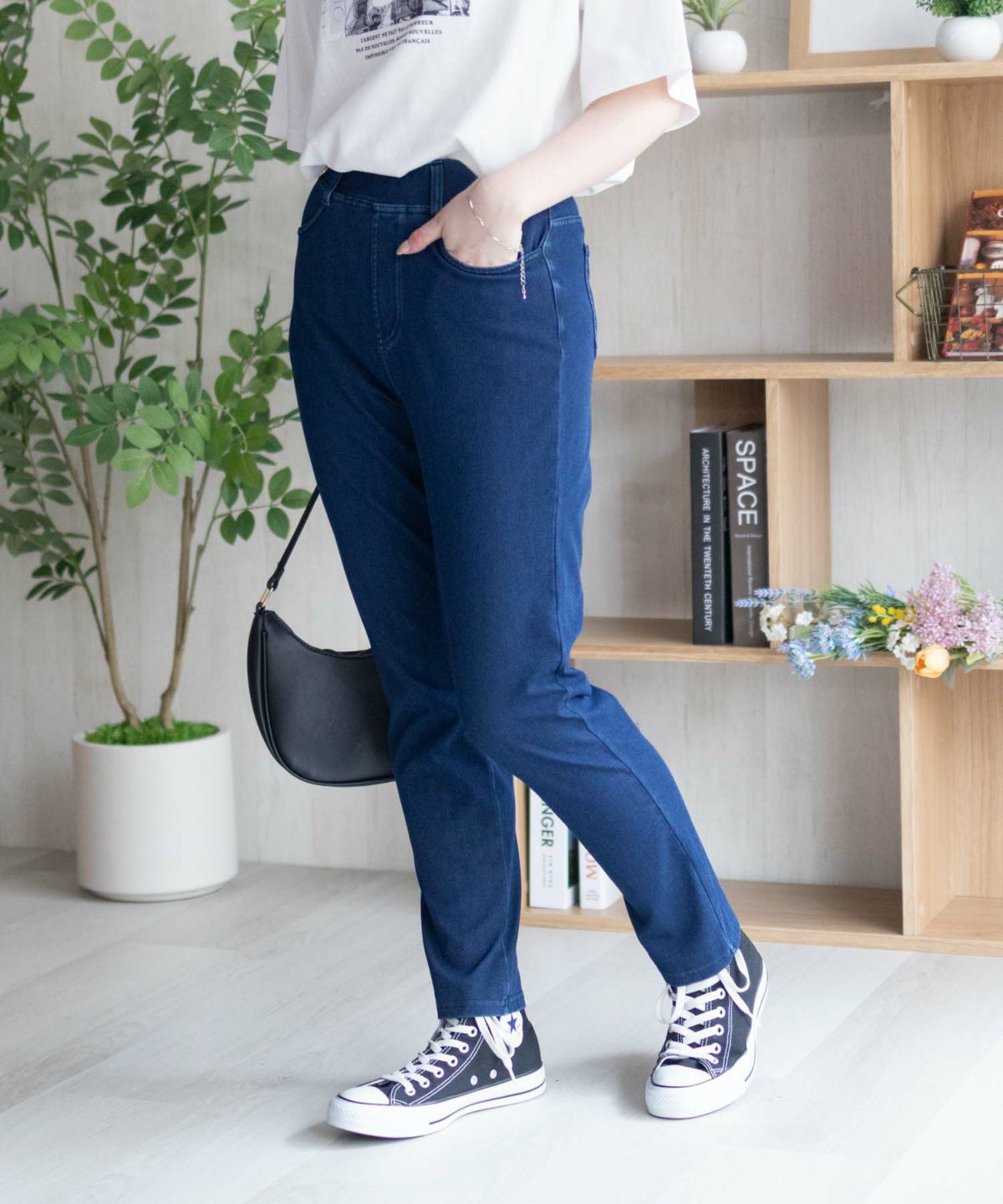 nAvy SARARI ひんやりフローズンストレートパンツ レディース