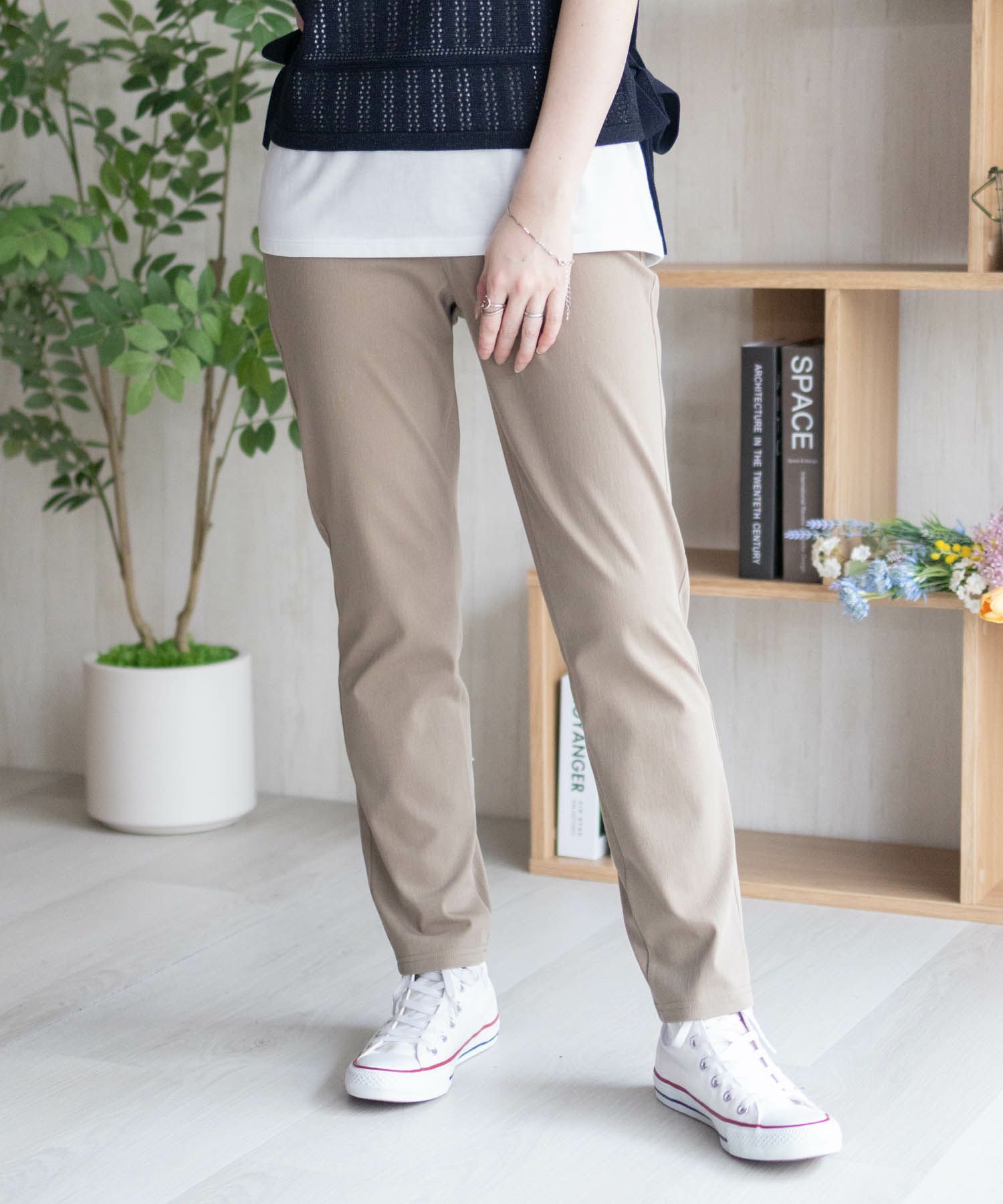 nAvy SARARI  ひんやりフローズンストレートパンツ レディース商品画像-22