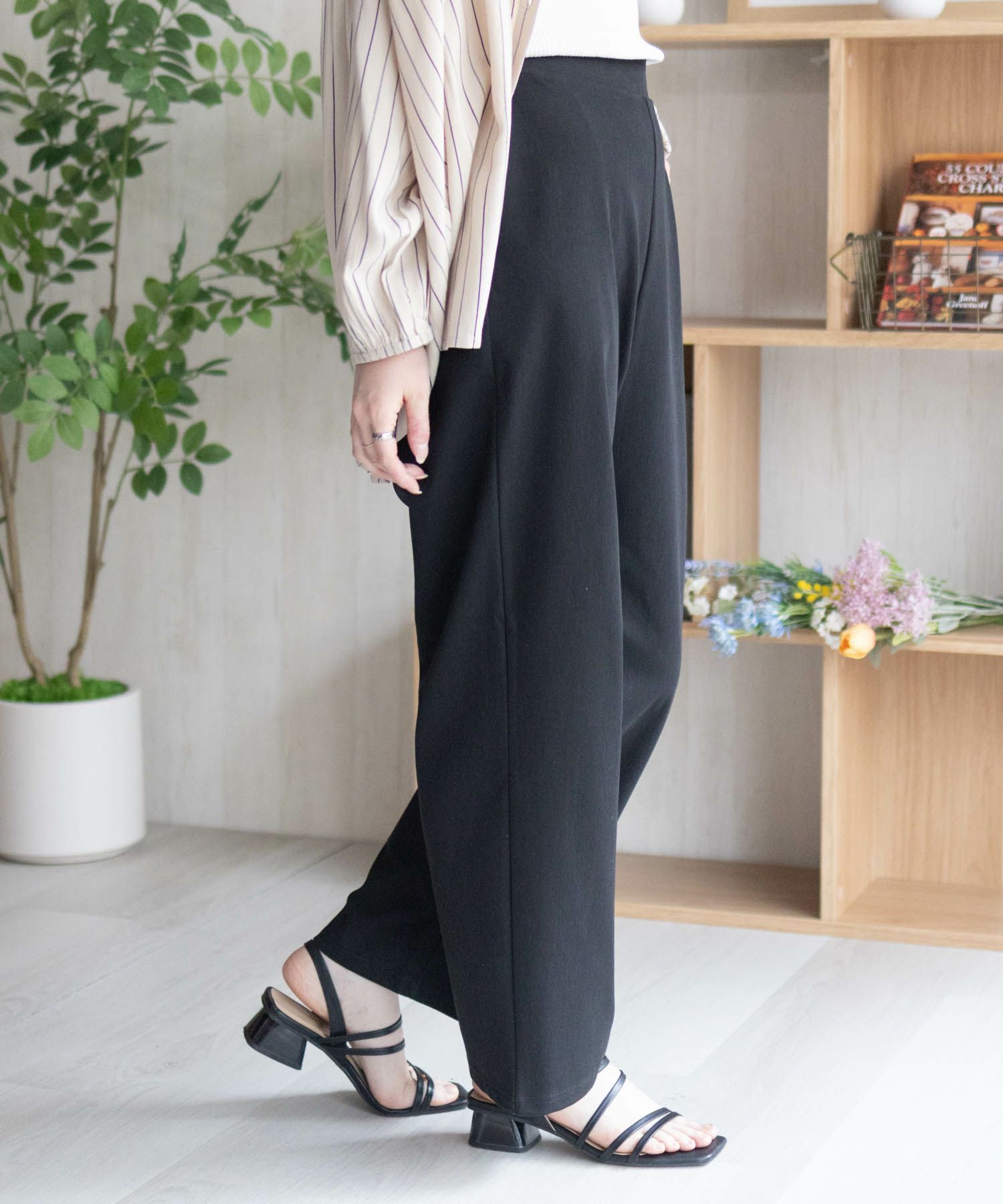 nAvy SARARI ひんやりフローズンセミワイドパンツ レディース
