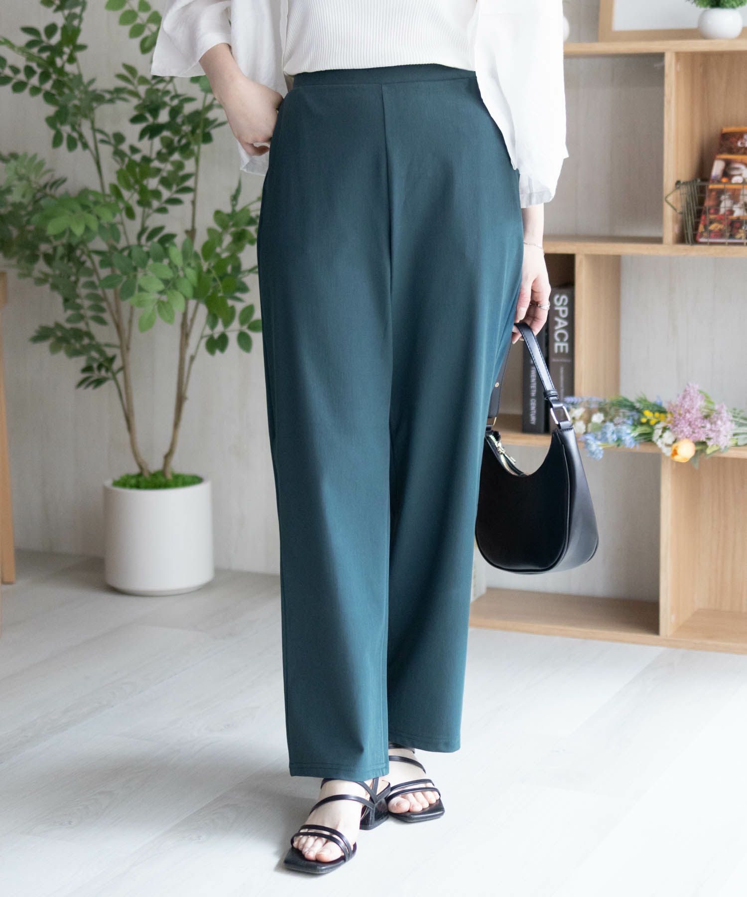 nAvy SARARI  ひんやりフローズンセミワイドパンツ レディース商品画像-17