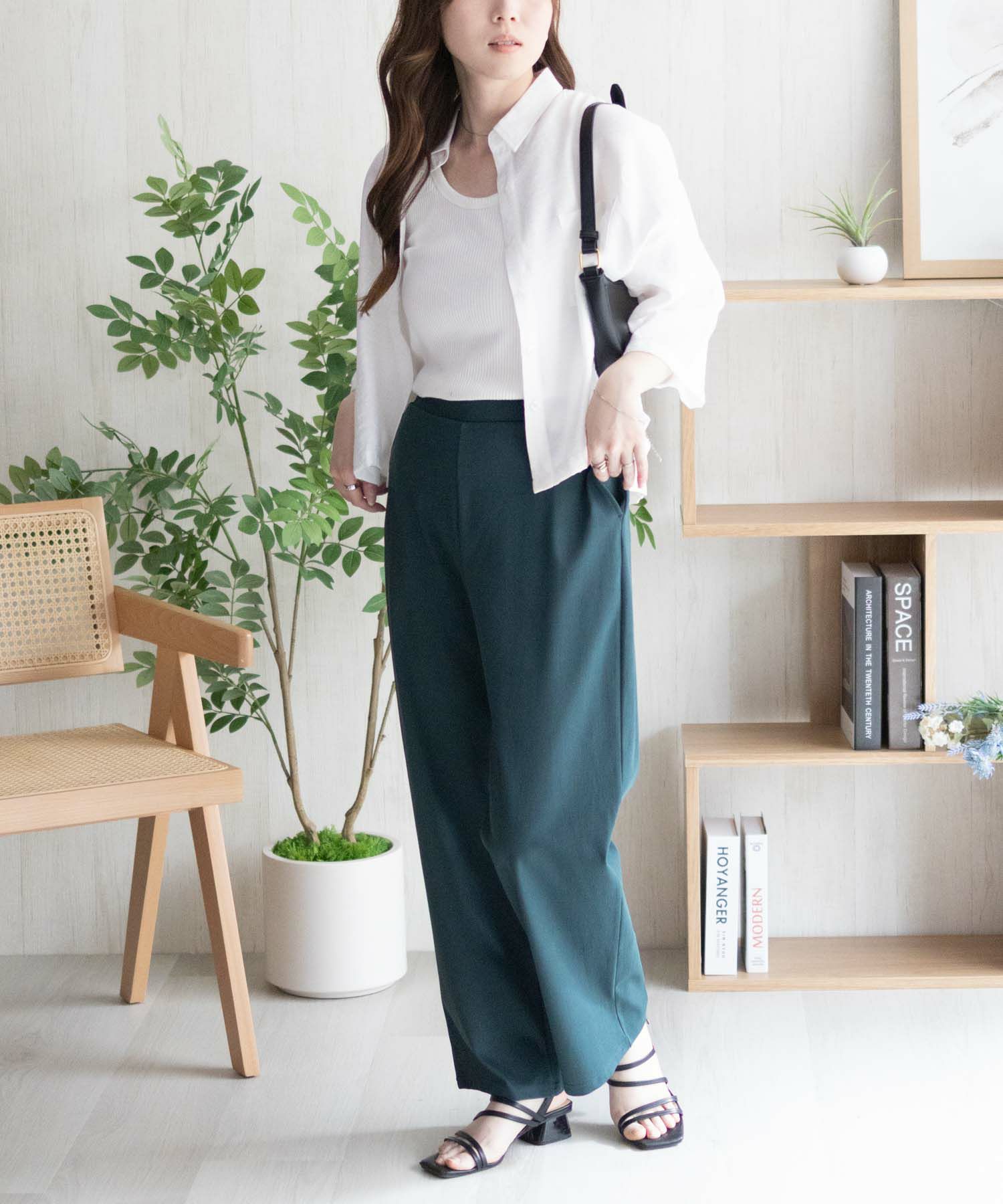 nAvy SARARI  ひんやりフローズンセミワイドパンツ レディース商品画像-19