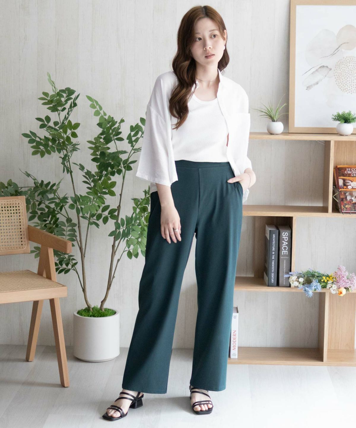 nAvy SARARI ひんやりフローズンセミワイドパンツ レディース