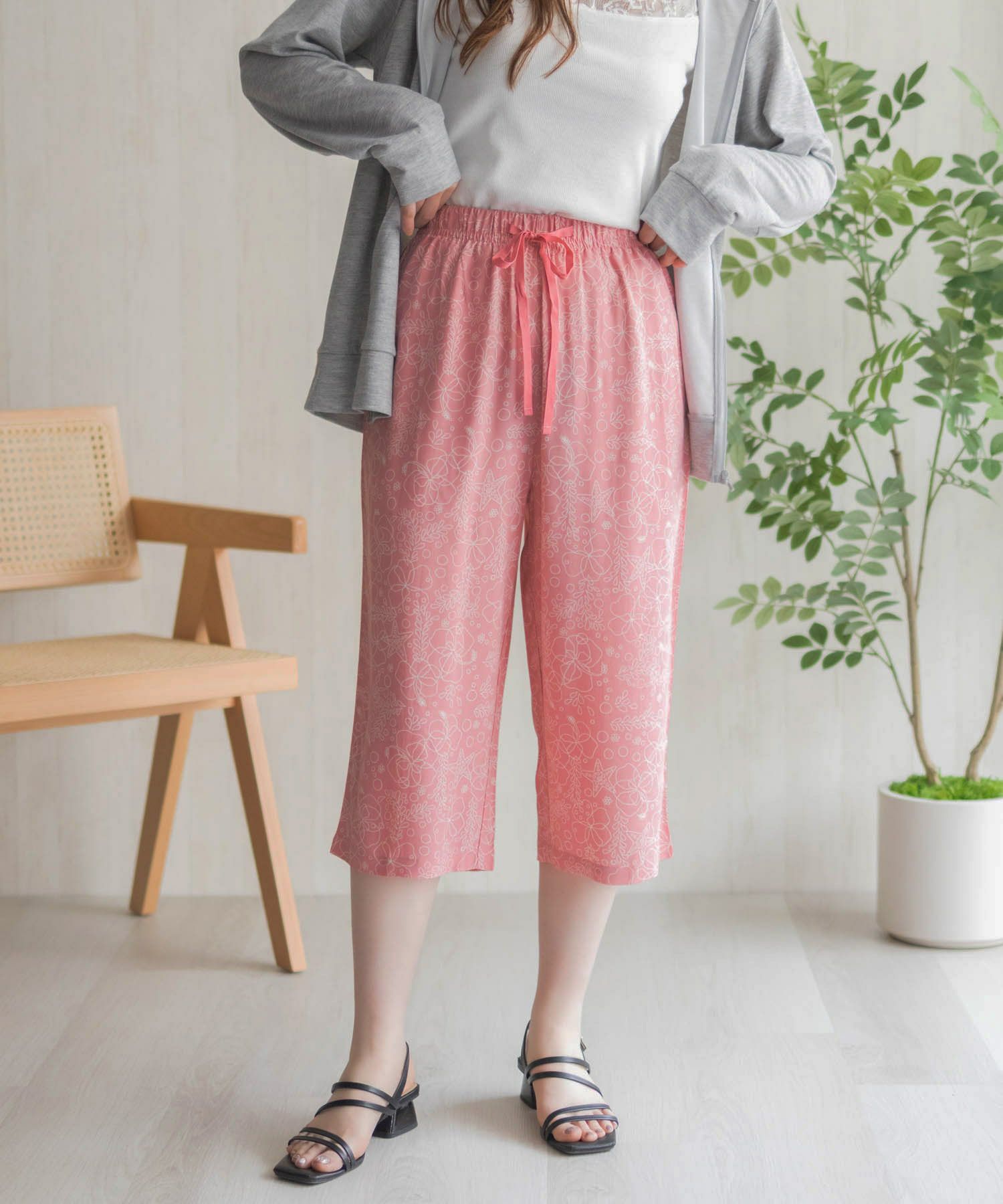 nAvy SARARI  レーヨンステテコ フラワー柄 レディース商品画像-2