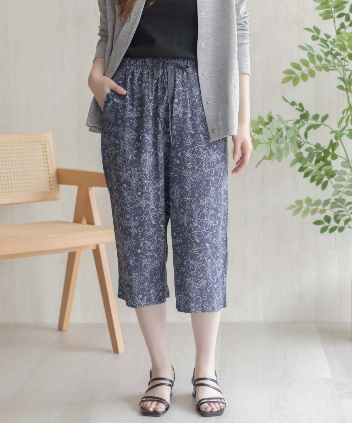 nAvy SARARI レーヨンステテコ フラワー柄 レディース