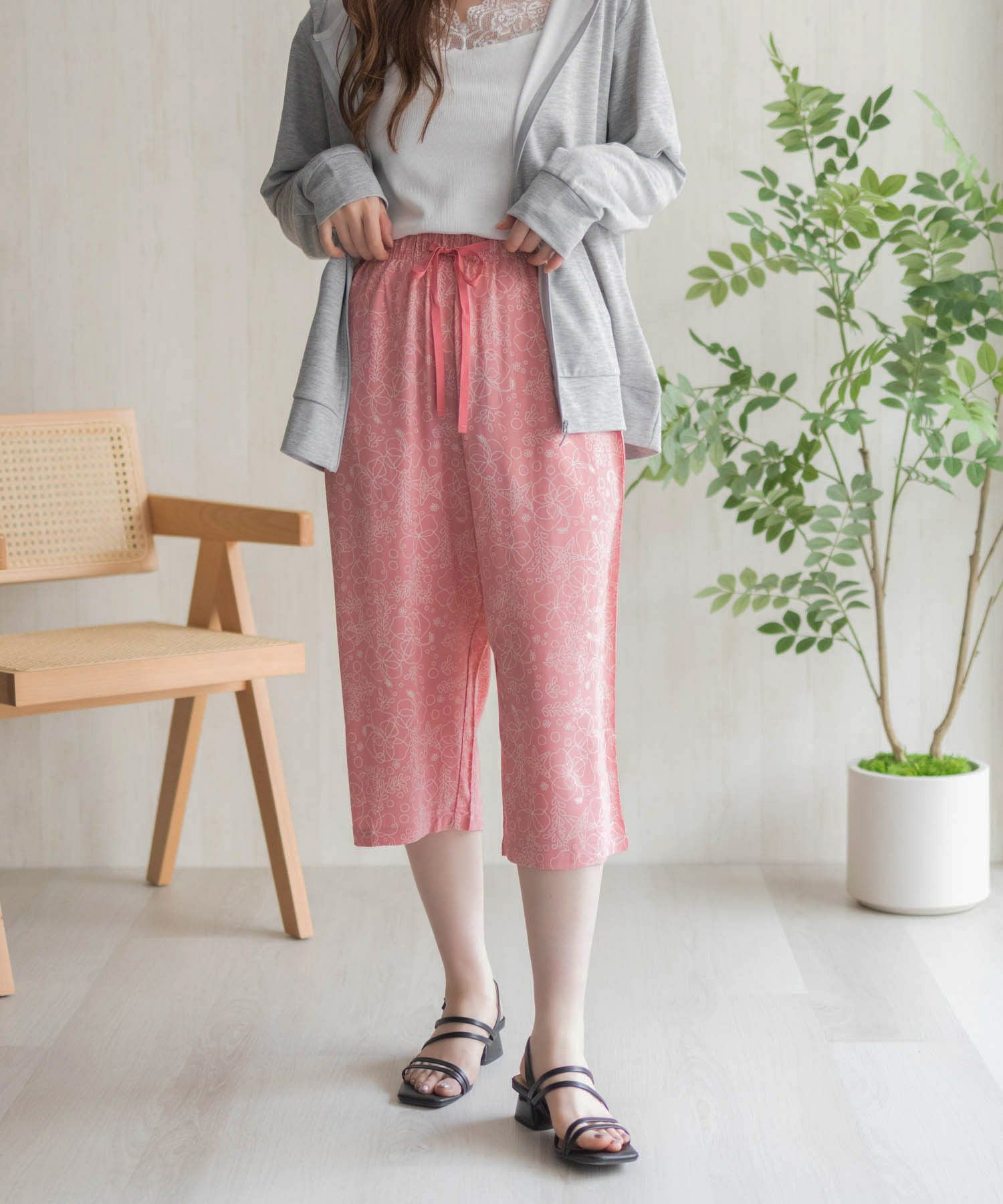 nAvy SARARI レーヨンステテコ フラワー柄 レディース