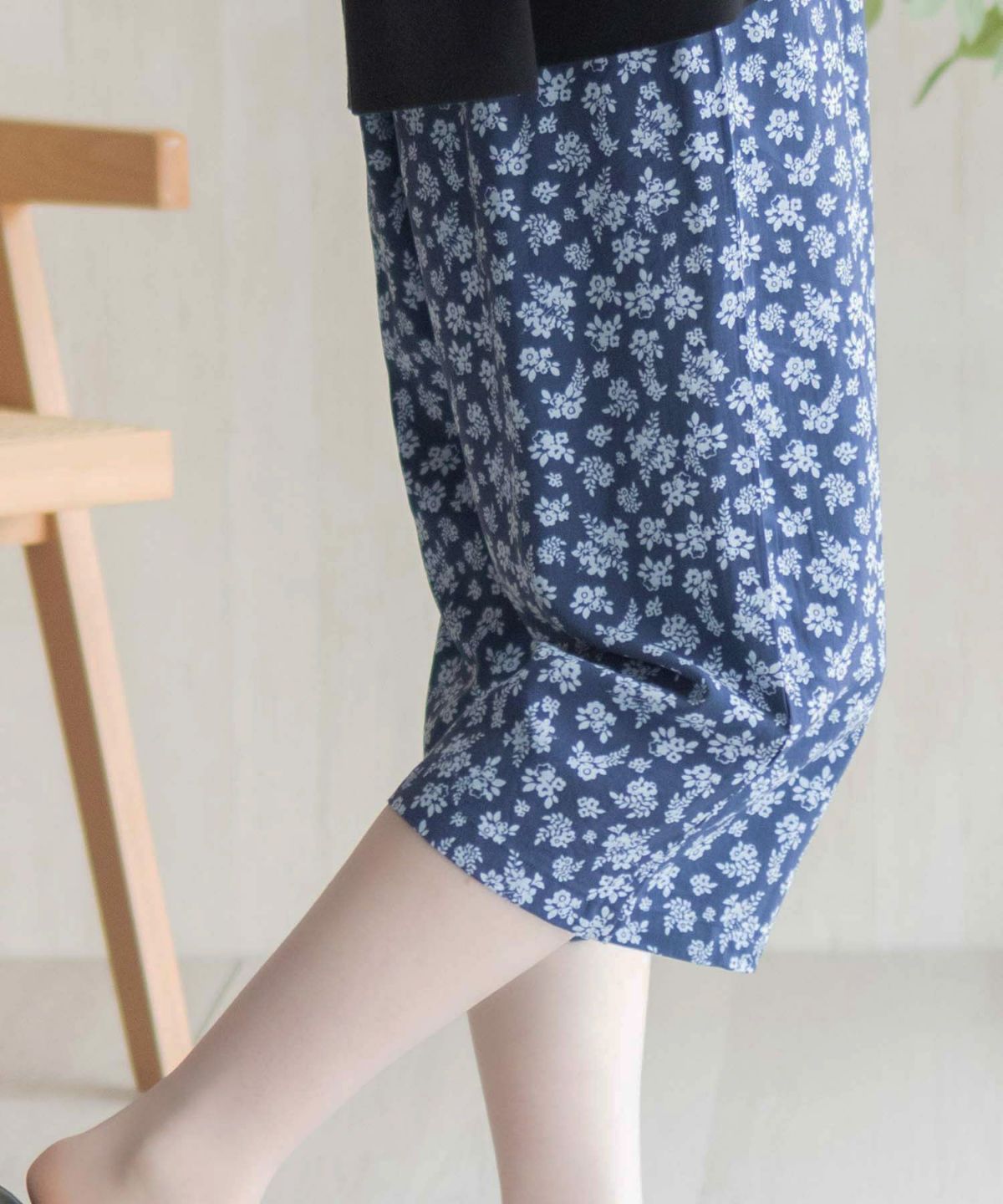 nAvy SARARI レーヨンステテコ フラワー柄 レディース