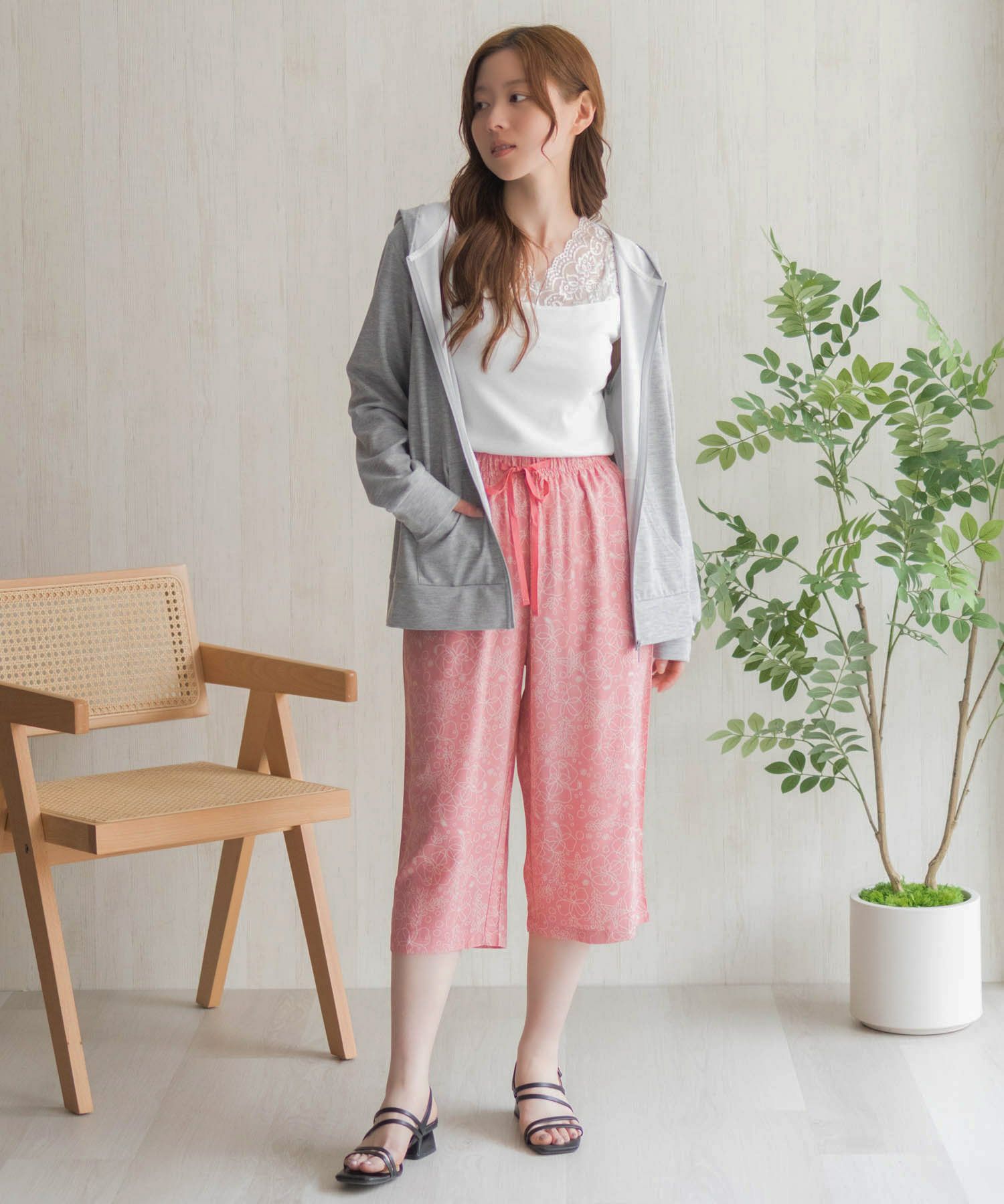 nAvy SARARI レーヨンステテコ フラワー柄 レディース