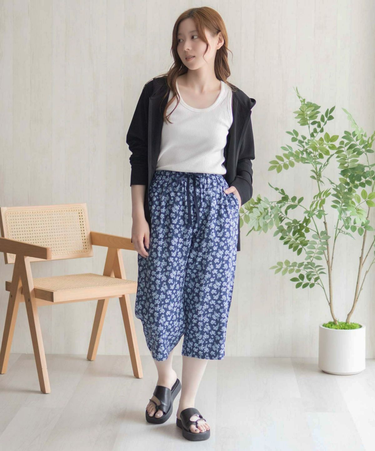 nAvy SARARI レーヨンステテコ フラワー柄 レディース