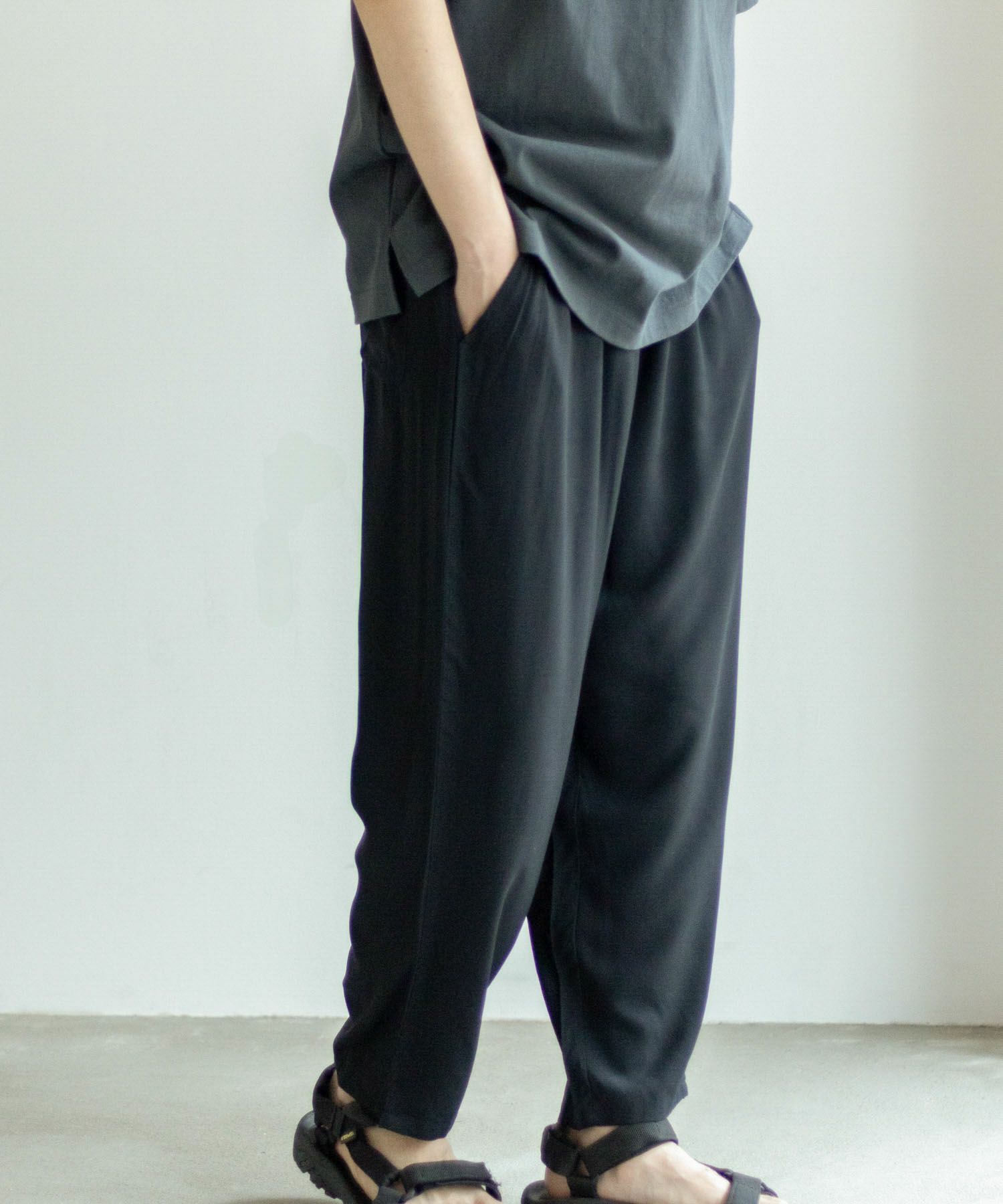 NAVY SARARI レーヨンアンクルパンツ メンズ