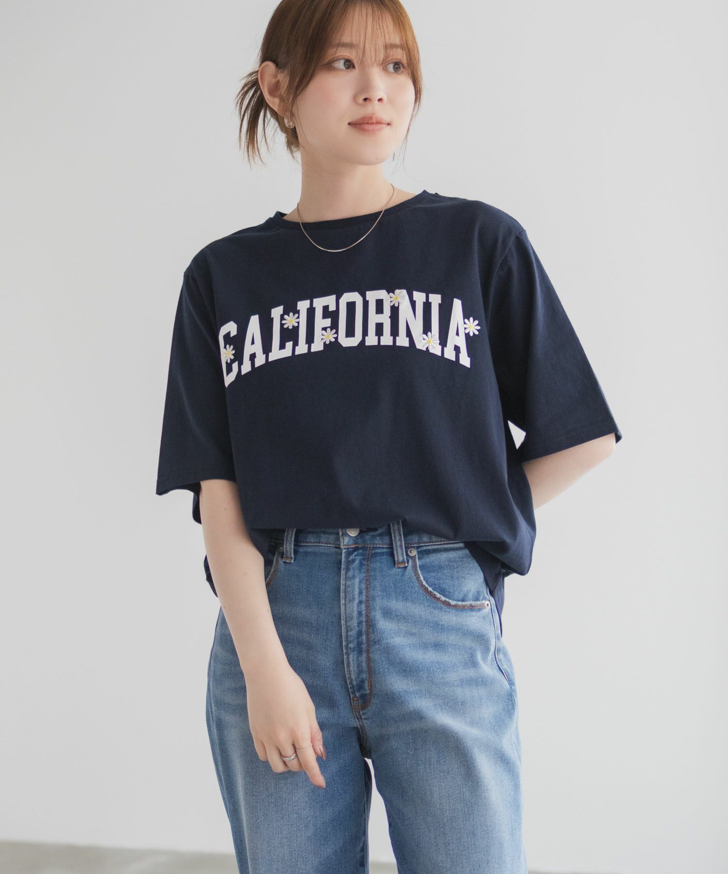フラワー刺繍カレッジTシャツ レディース メール便 対応商品商品画像-5