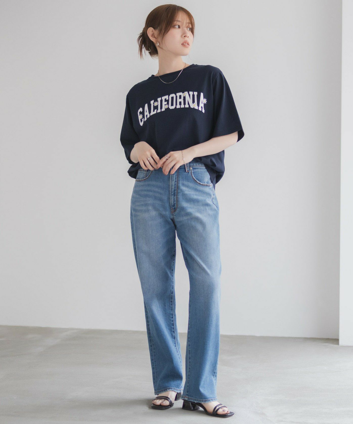 フラワー刺繍カレッジTシャツ レディース メール便 対応商品商品画像-9