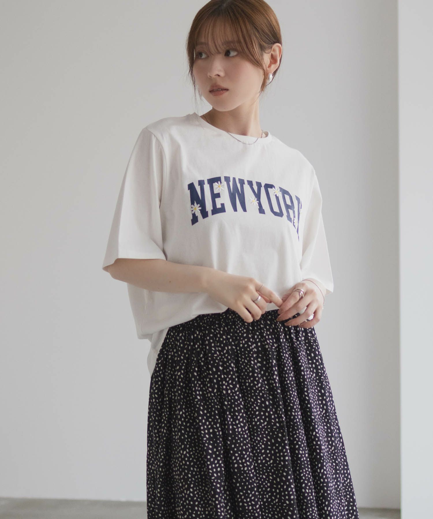 フラワー刺繍カレッジTシャツ レディース メール便 対応商品商品サムネイル-6