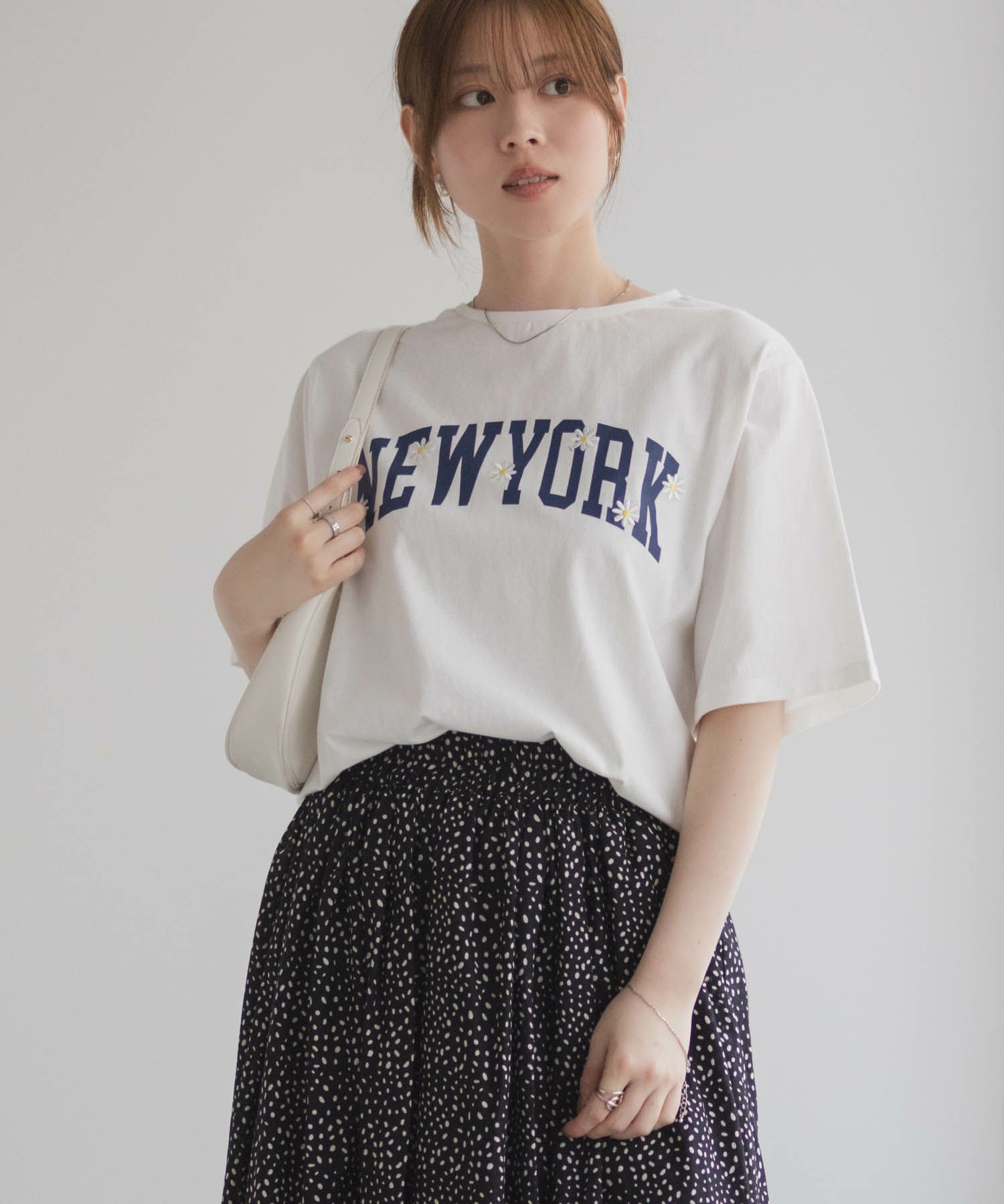 フラワー刺繍カレッジTシャツ レディース ネコポス 対応商品