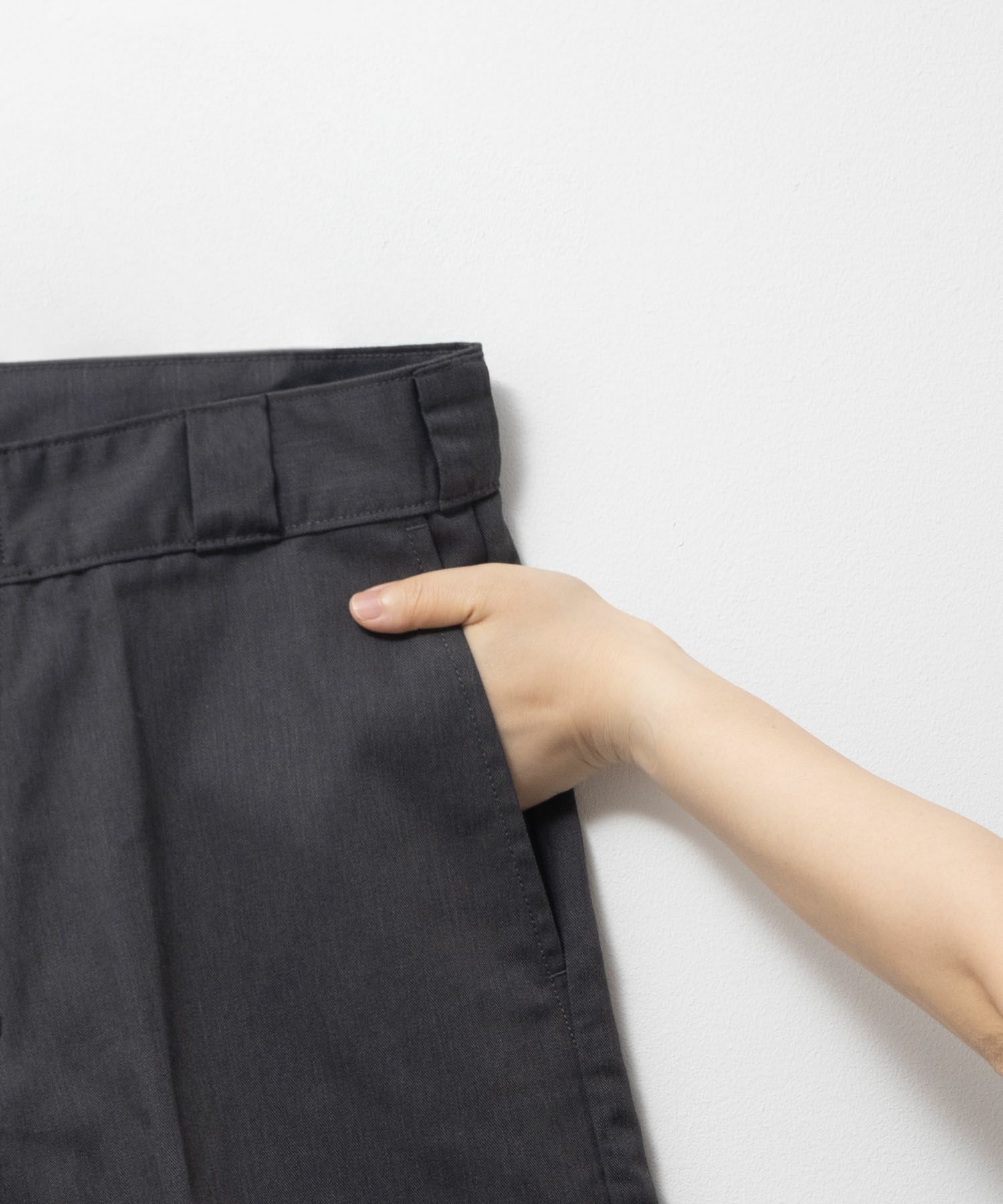 Dickies ワイドルーズショートパンツ メンズ