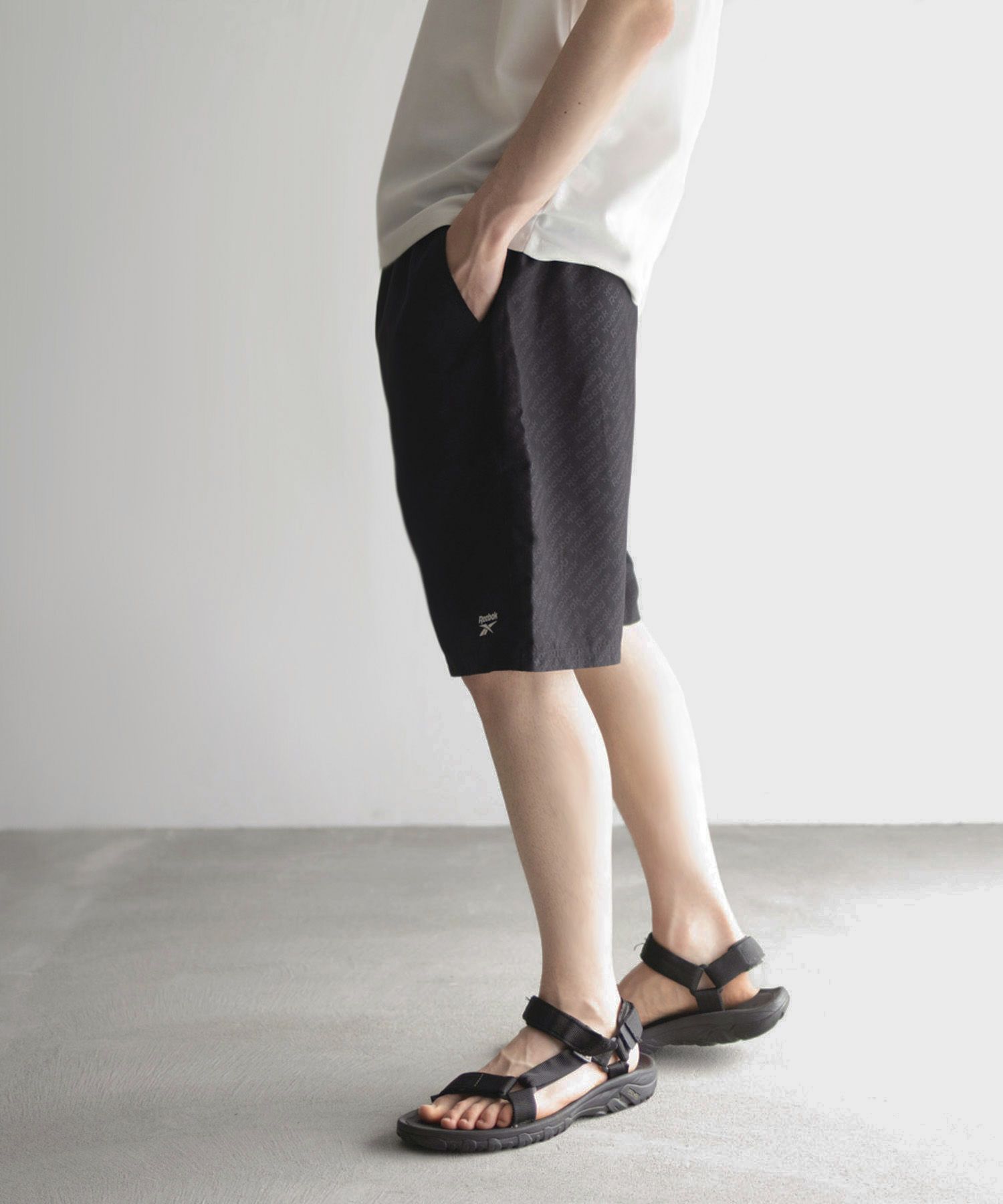 Reebok エンボスサーフショートパンツ メンズ