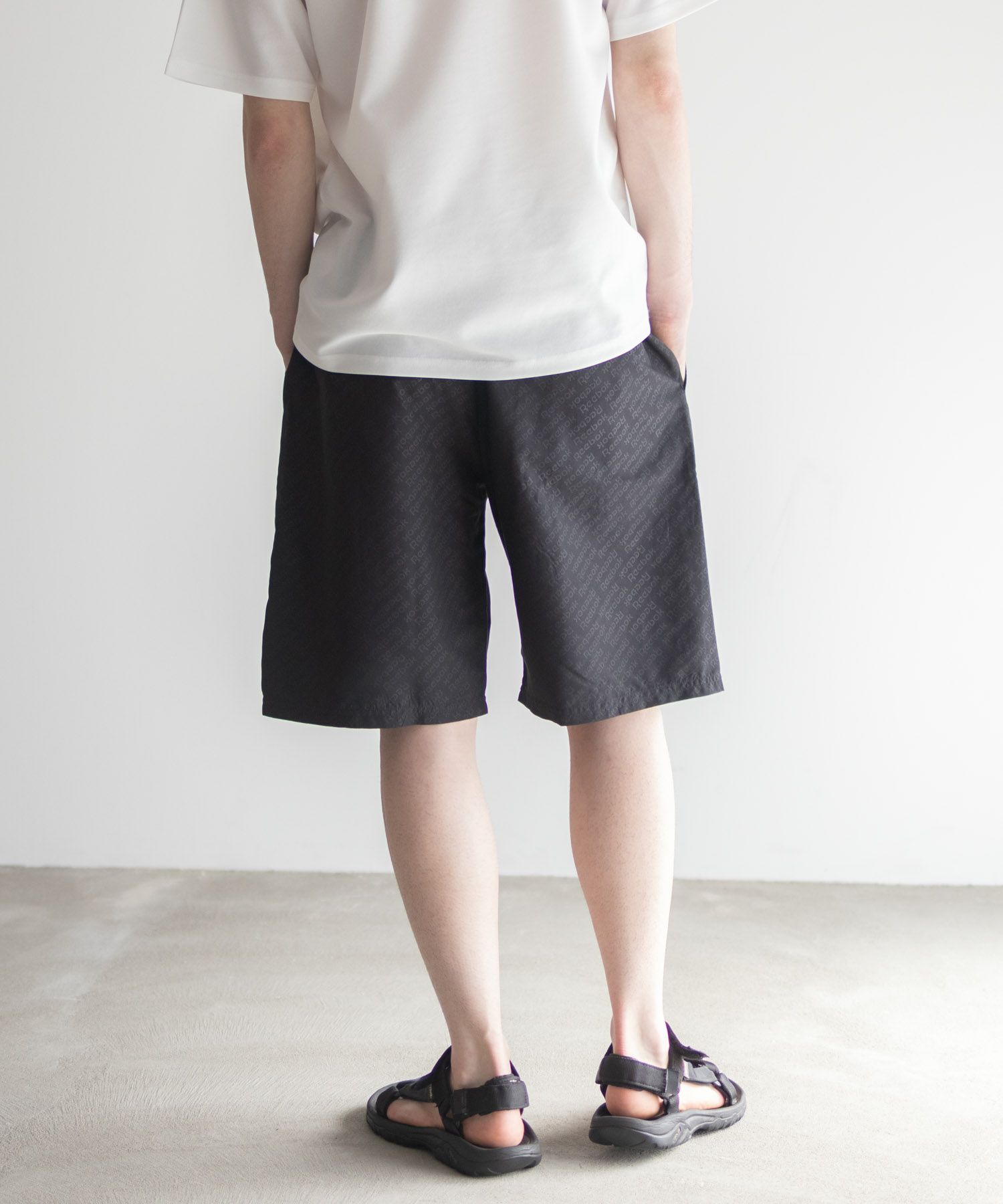 Reebok エンボスサーフショートパンツ メンズ