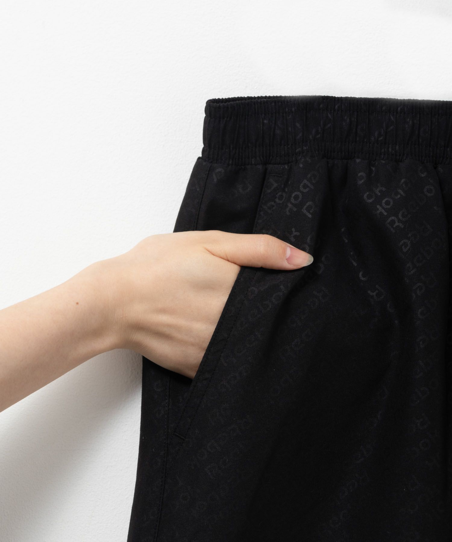 Reebok  エンボスサーフショートパンツ メンズ商品画像-30