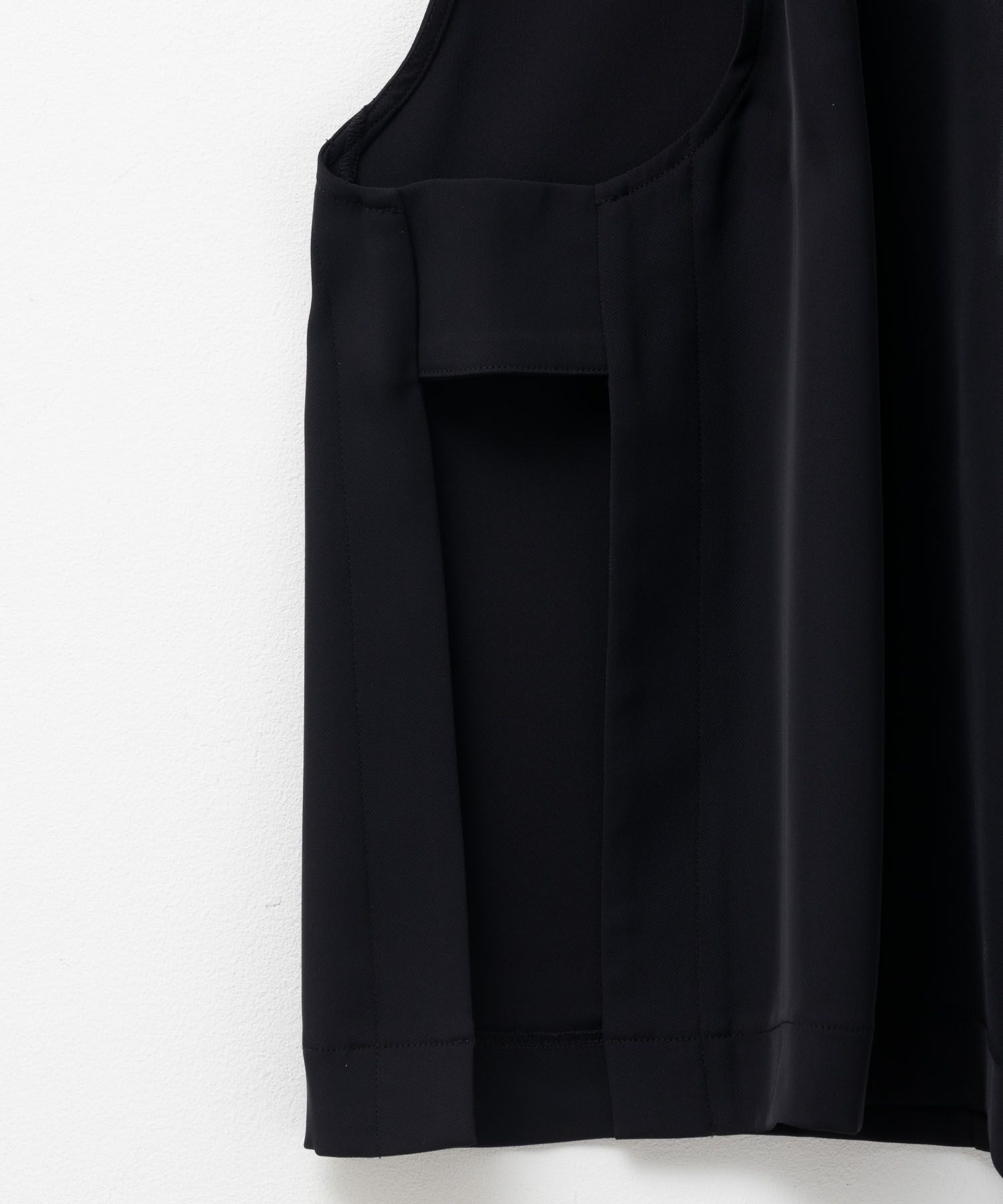 [最終さらに50%OFF]HusHusH  冷感ノーカラージレ レディース商品サムネイル-21